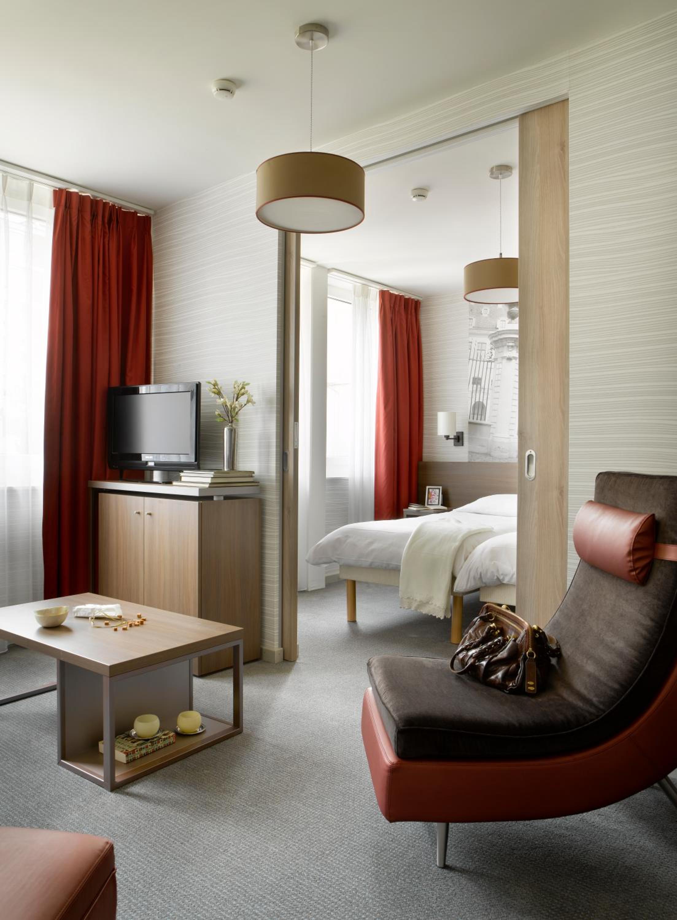 One-Bedroom Apartment - Photo 8