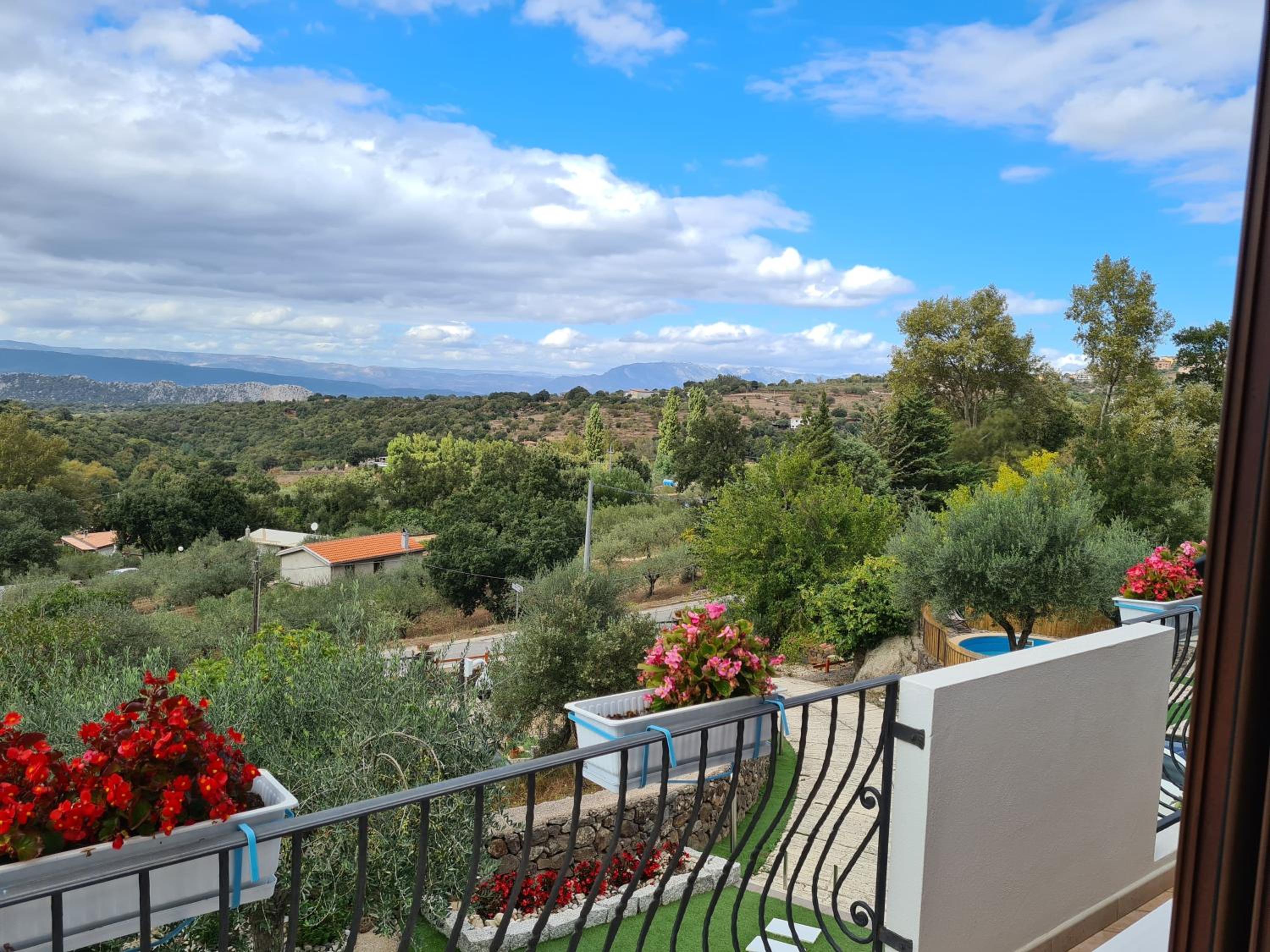 Double Room with Mountain View - Photo 7