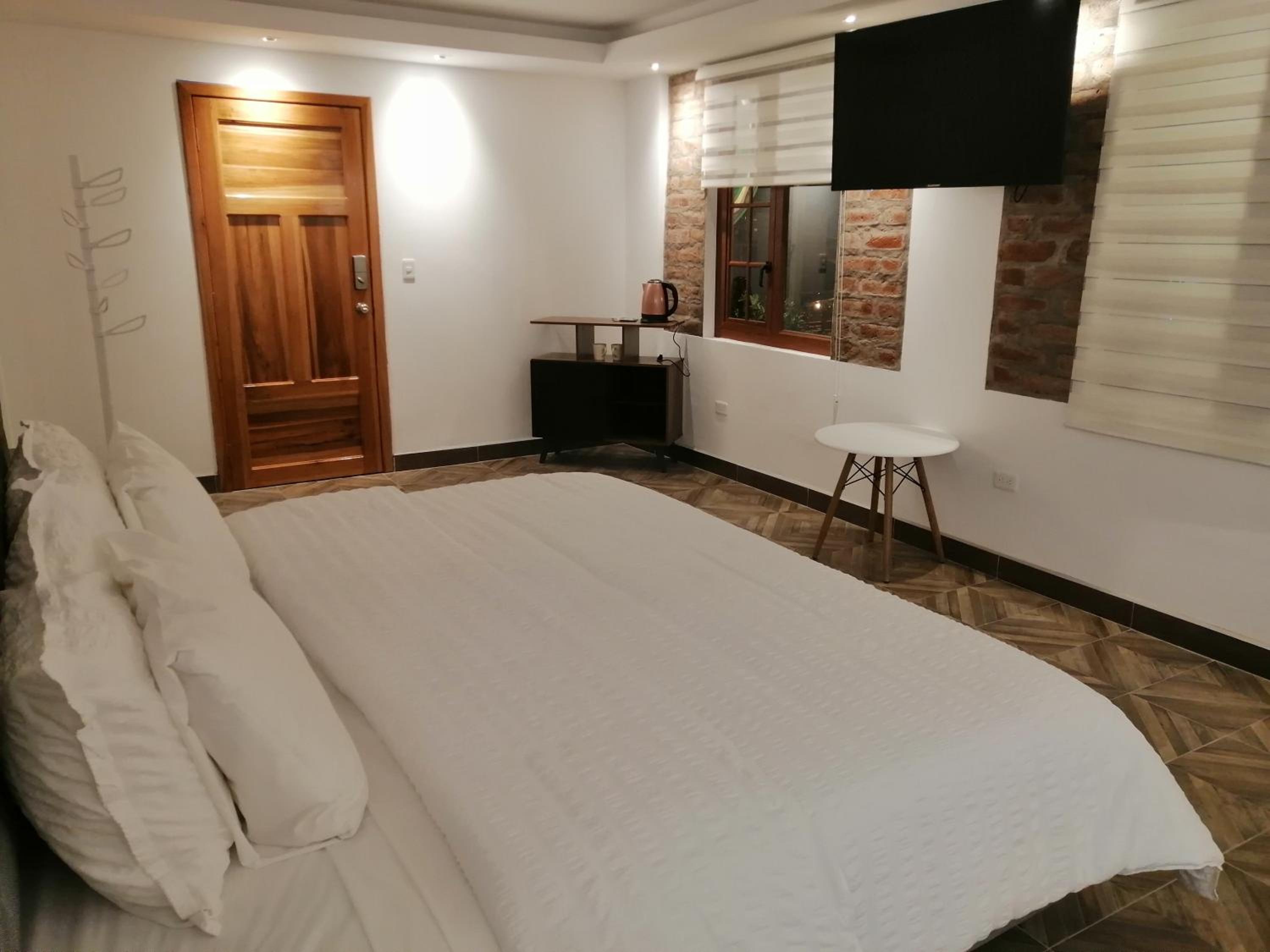 Suite with Spa Bath photo 3