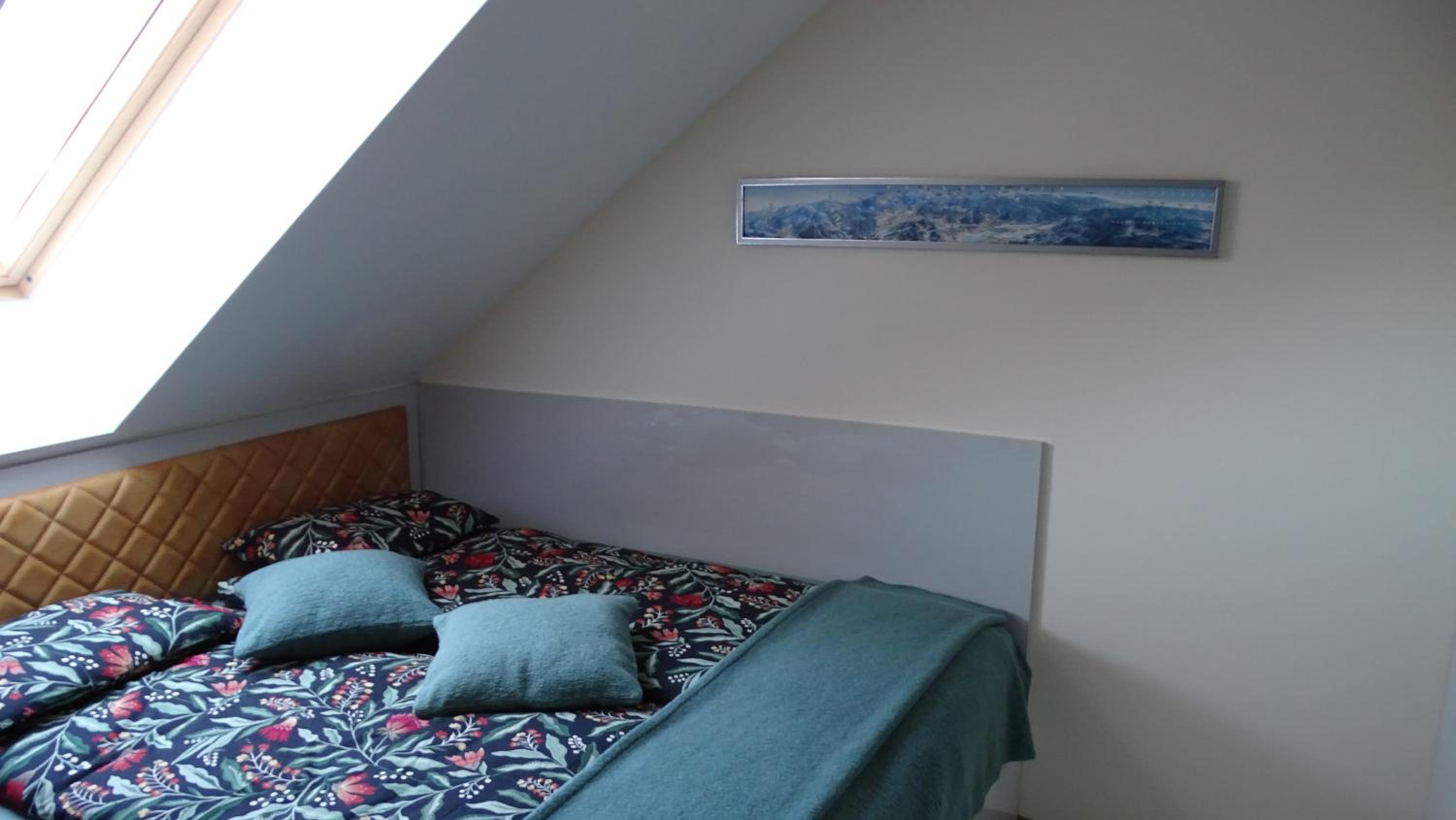 One-Bedroom Apartment photo 3