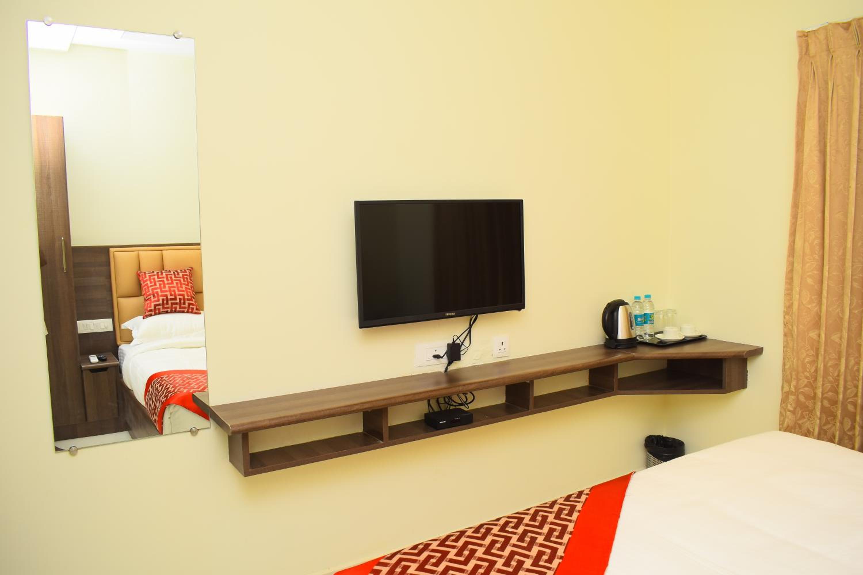 Deluxe Single Room