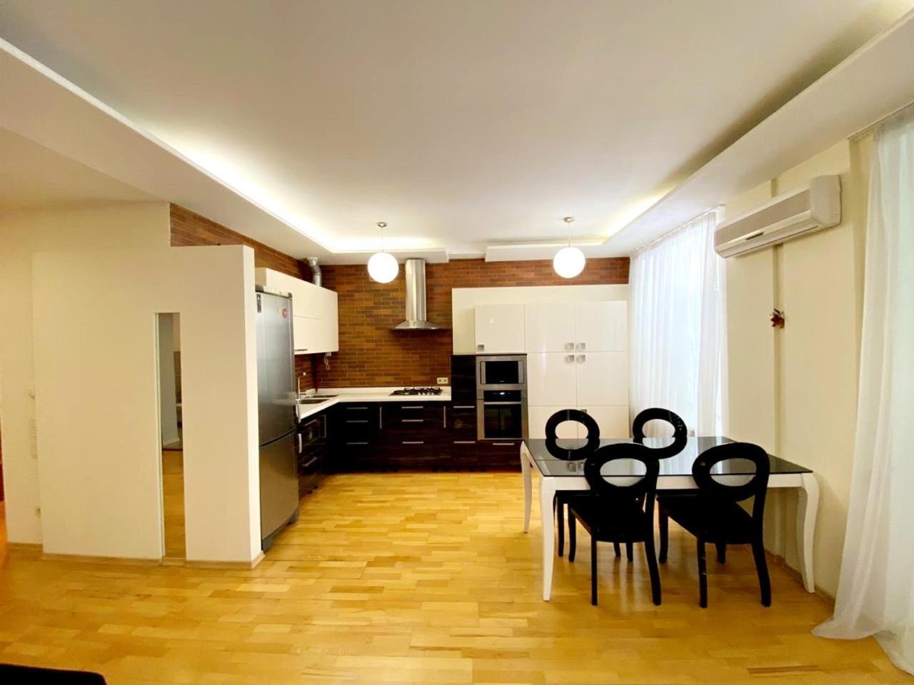 Two-Bedroom Apartment photo 2