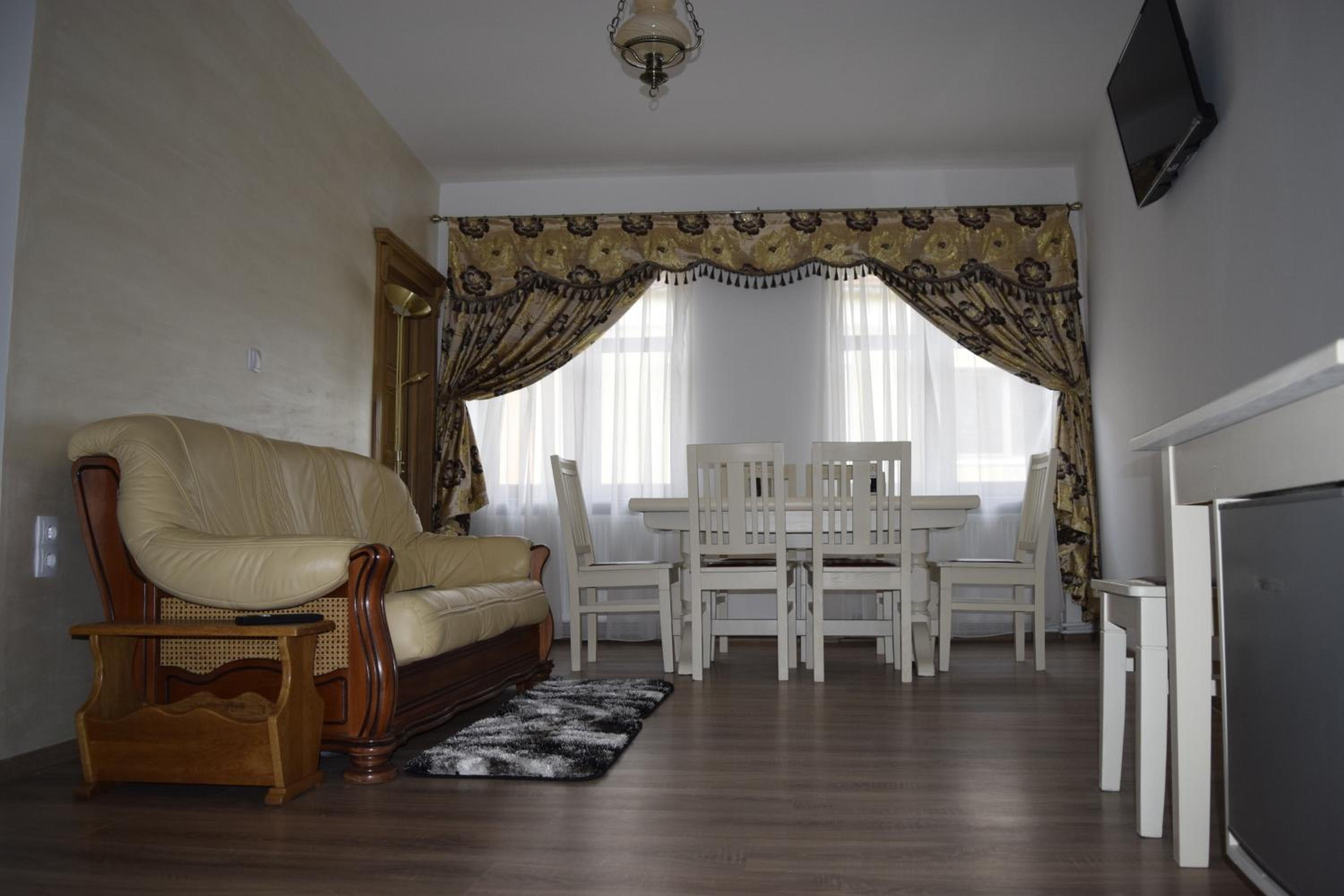 Deluxe Apartment - Photo 1