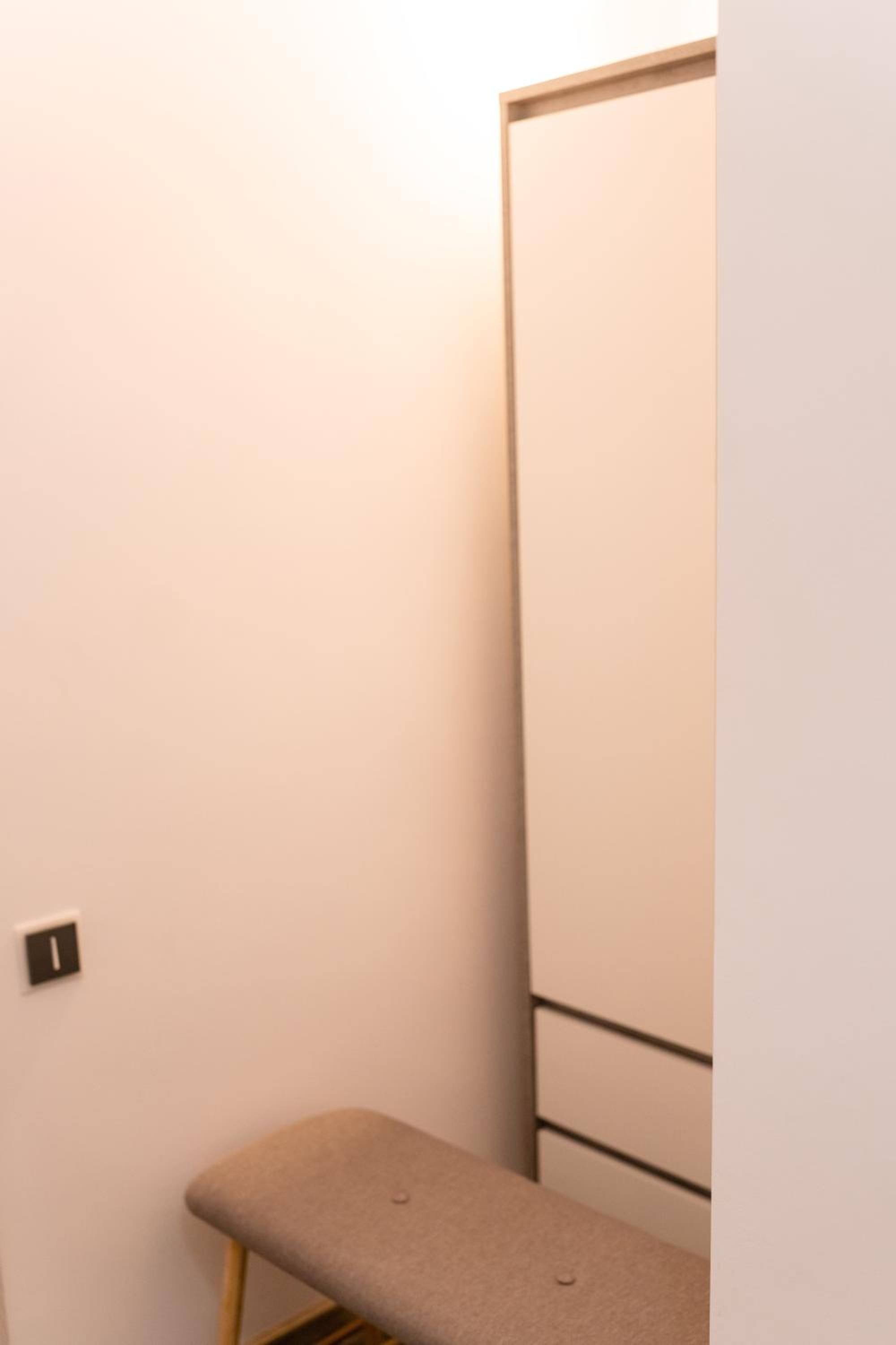 One-Bedroom Apartment - Photo 8