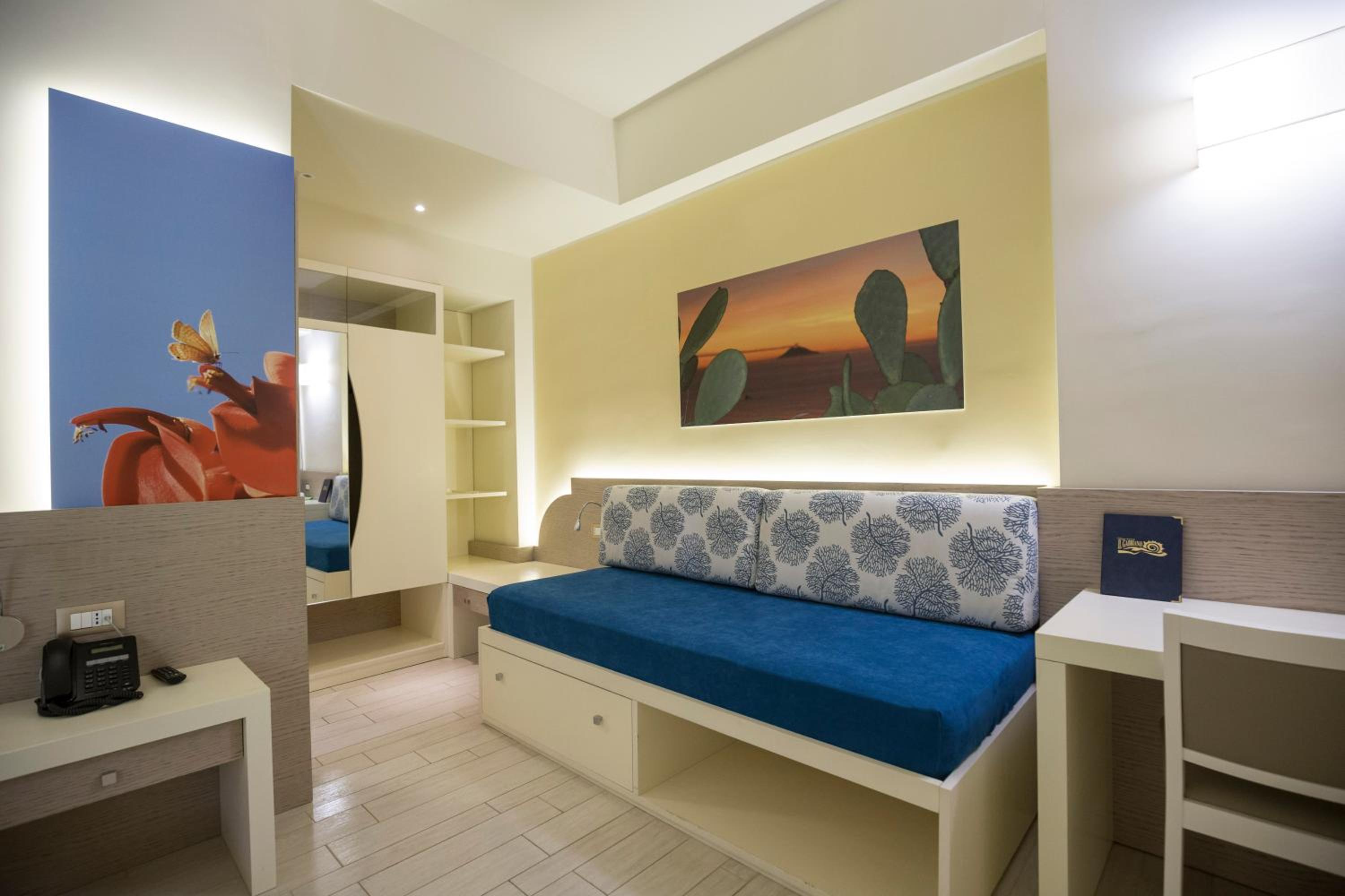 Triple Room with Garden View photo 3