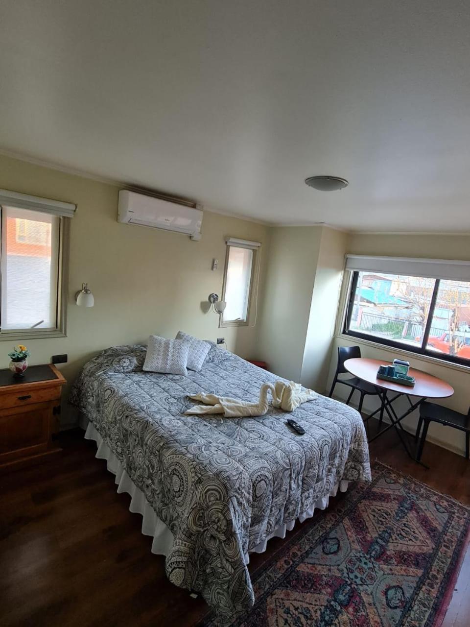 Double Room with Private Bathroom photo 2