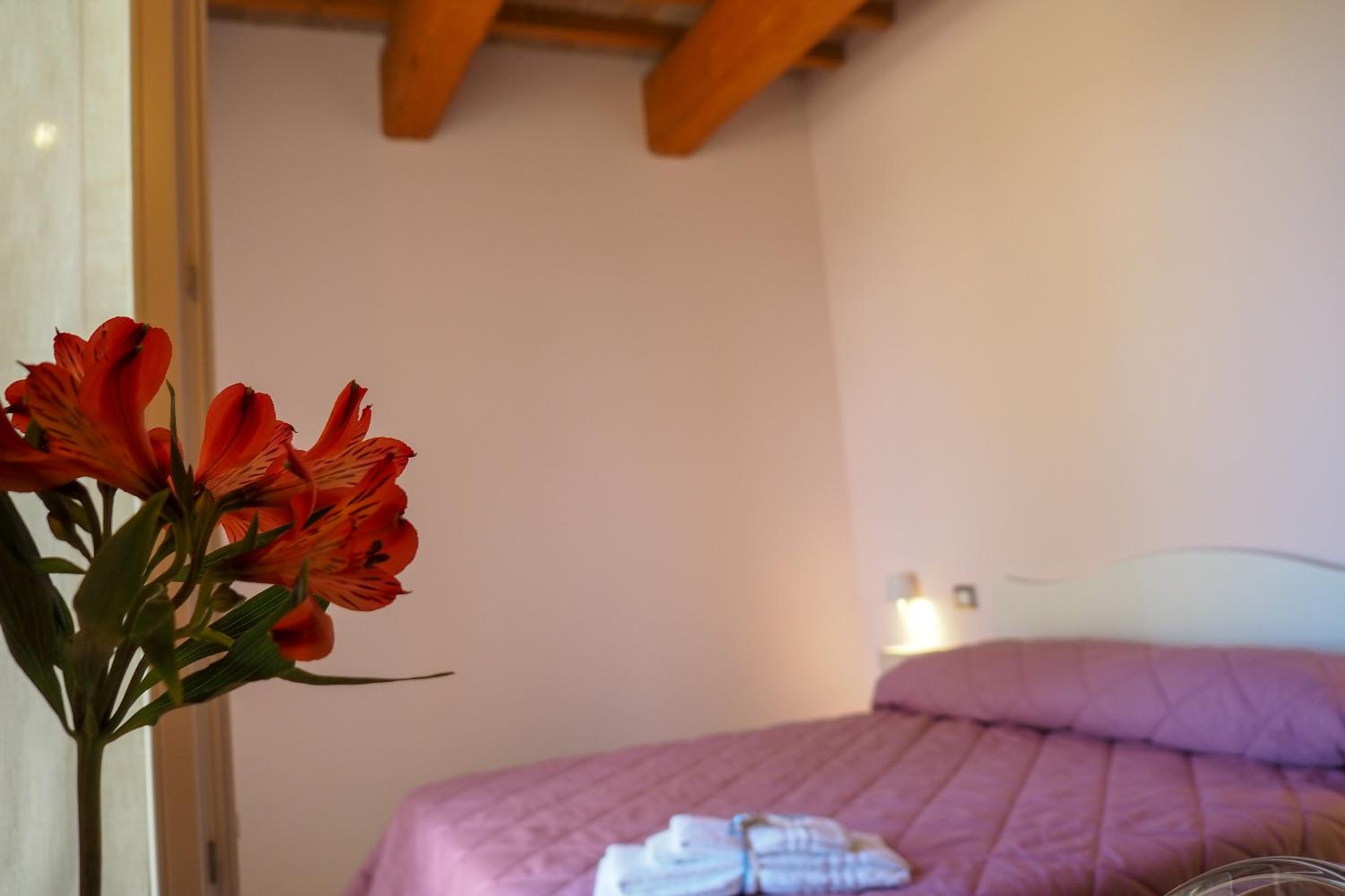 Apartment - Photo 2