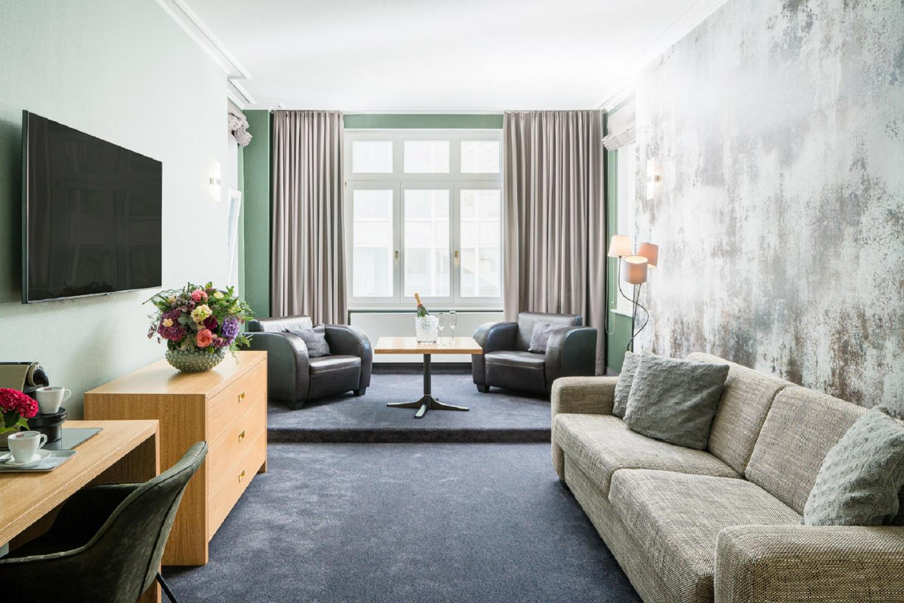 Suite photo 2
