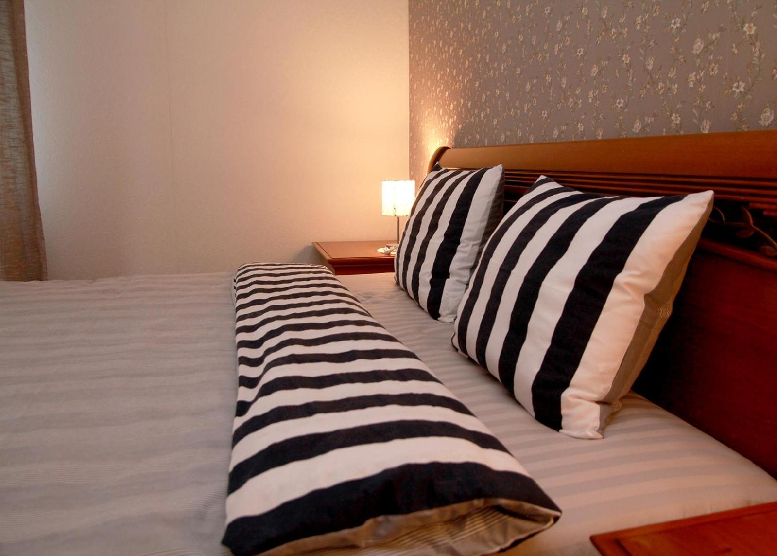 One-Bedroom Apartment - Photo 18