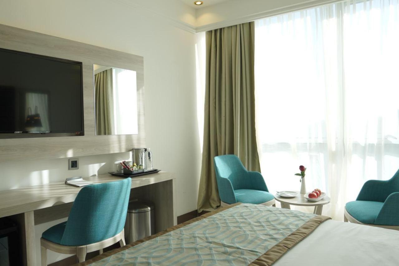 Deluxe Double Room photo 3