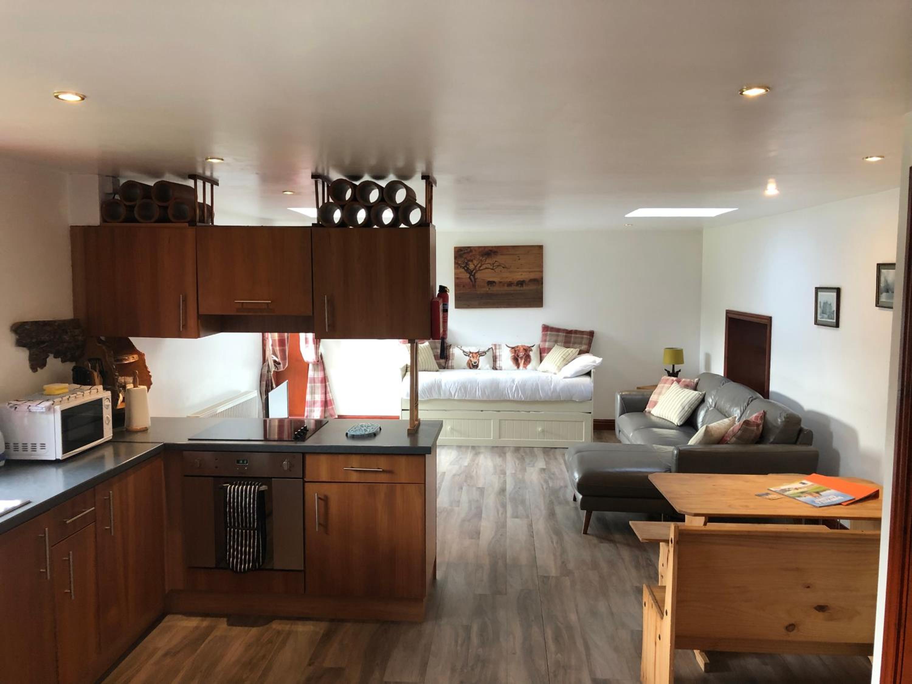 One-Bedroom House photo 1