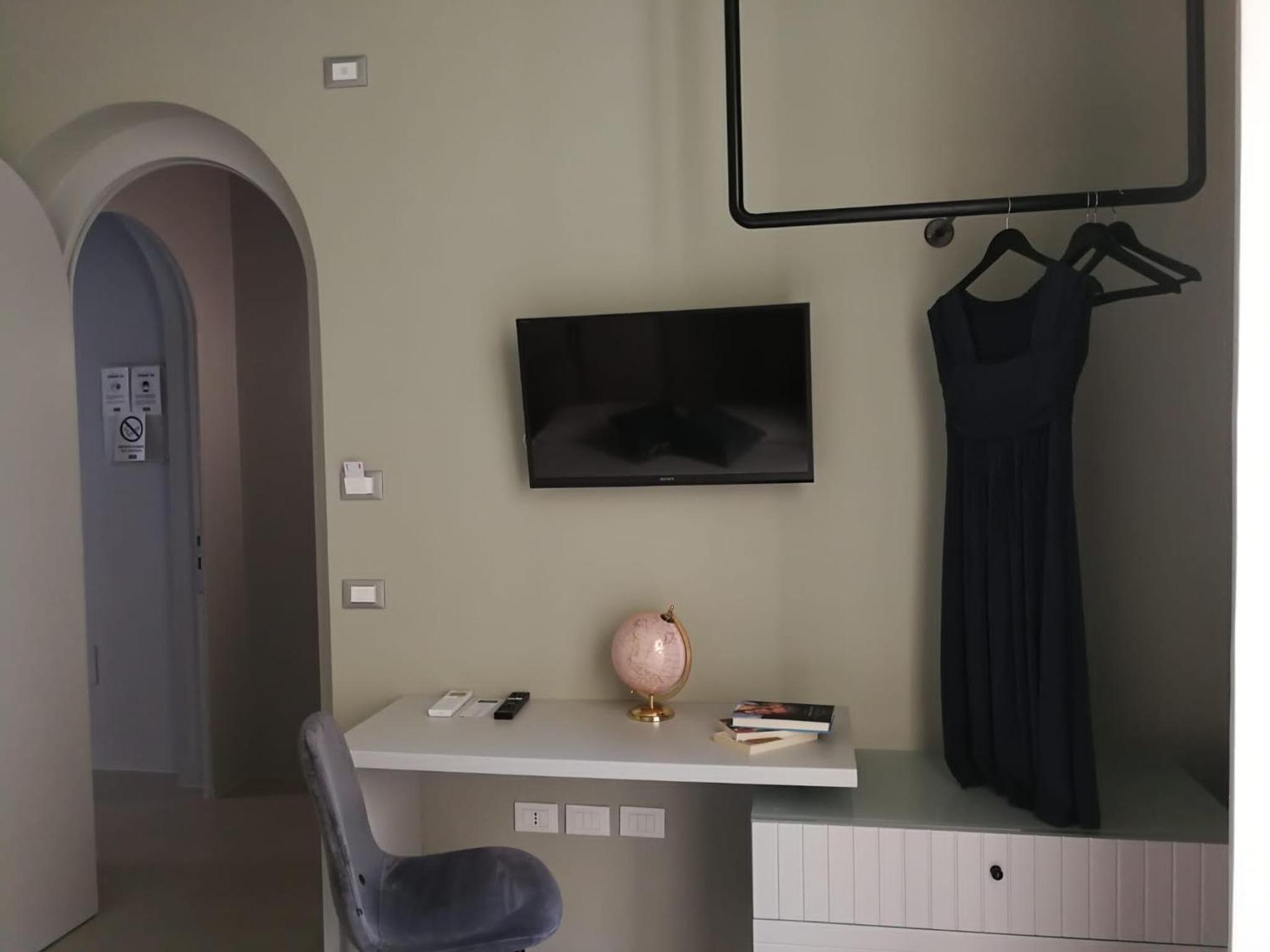 Double Room - Photo 1
