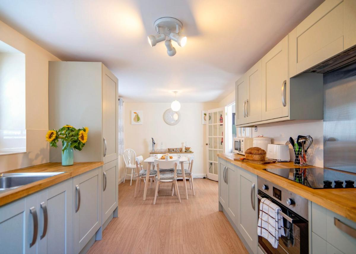 Three-Bedroom House photo 1