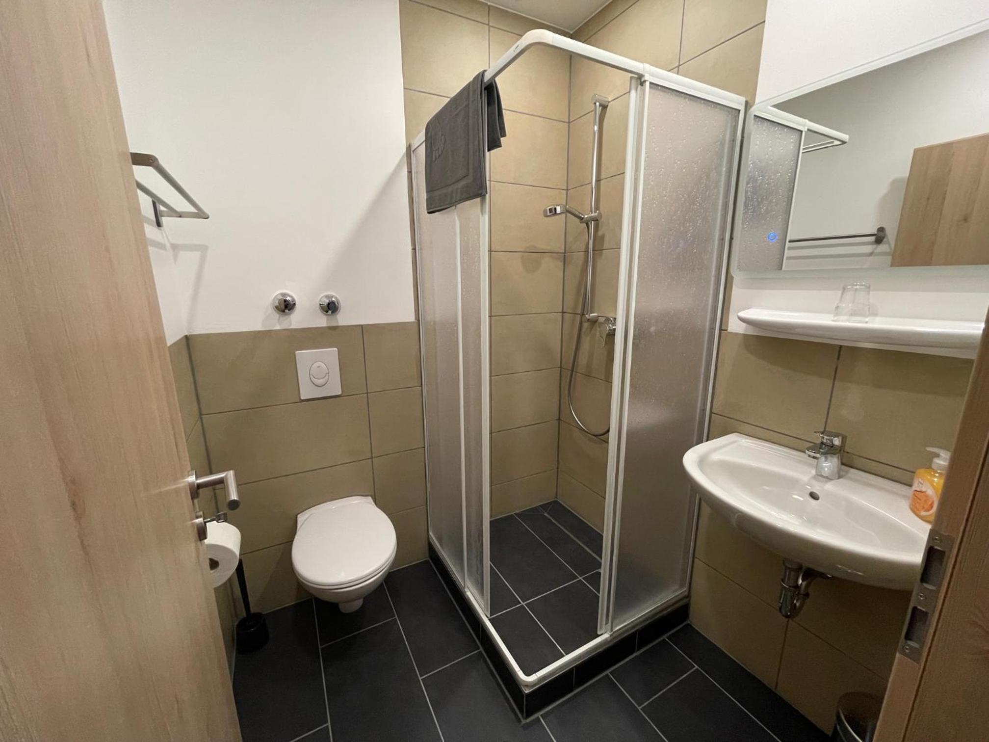 Double or Twin Room - Photo 2