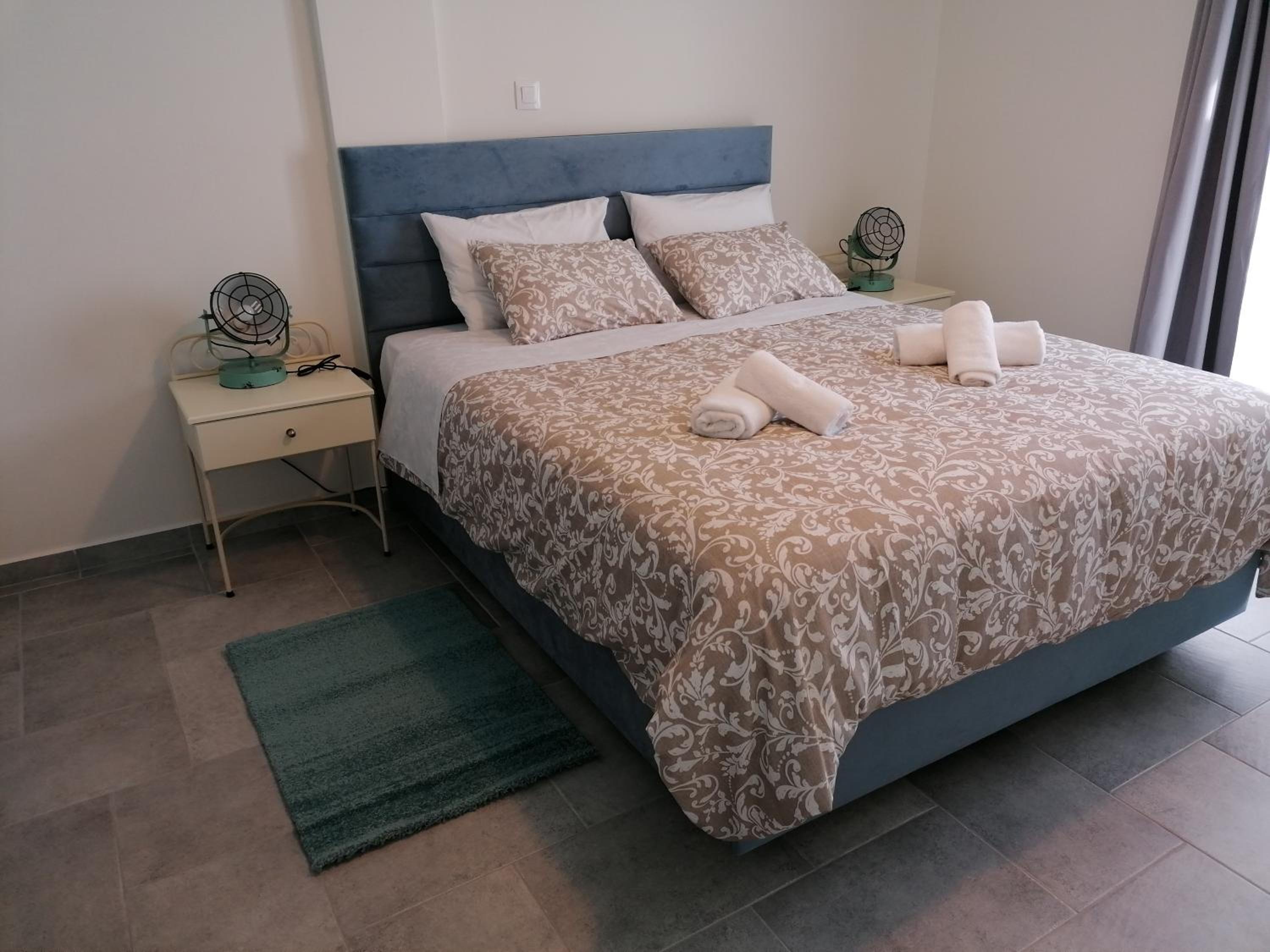 Maisonette photo 1