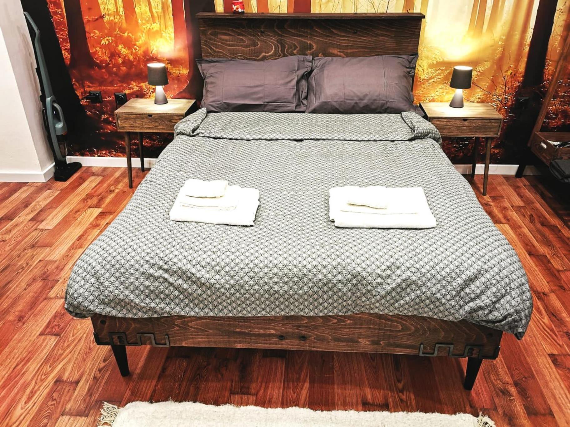 One-Bedroom Apartment - Photo 6
