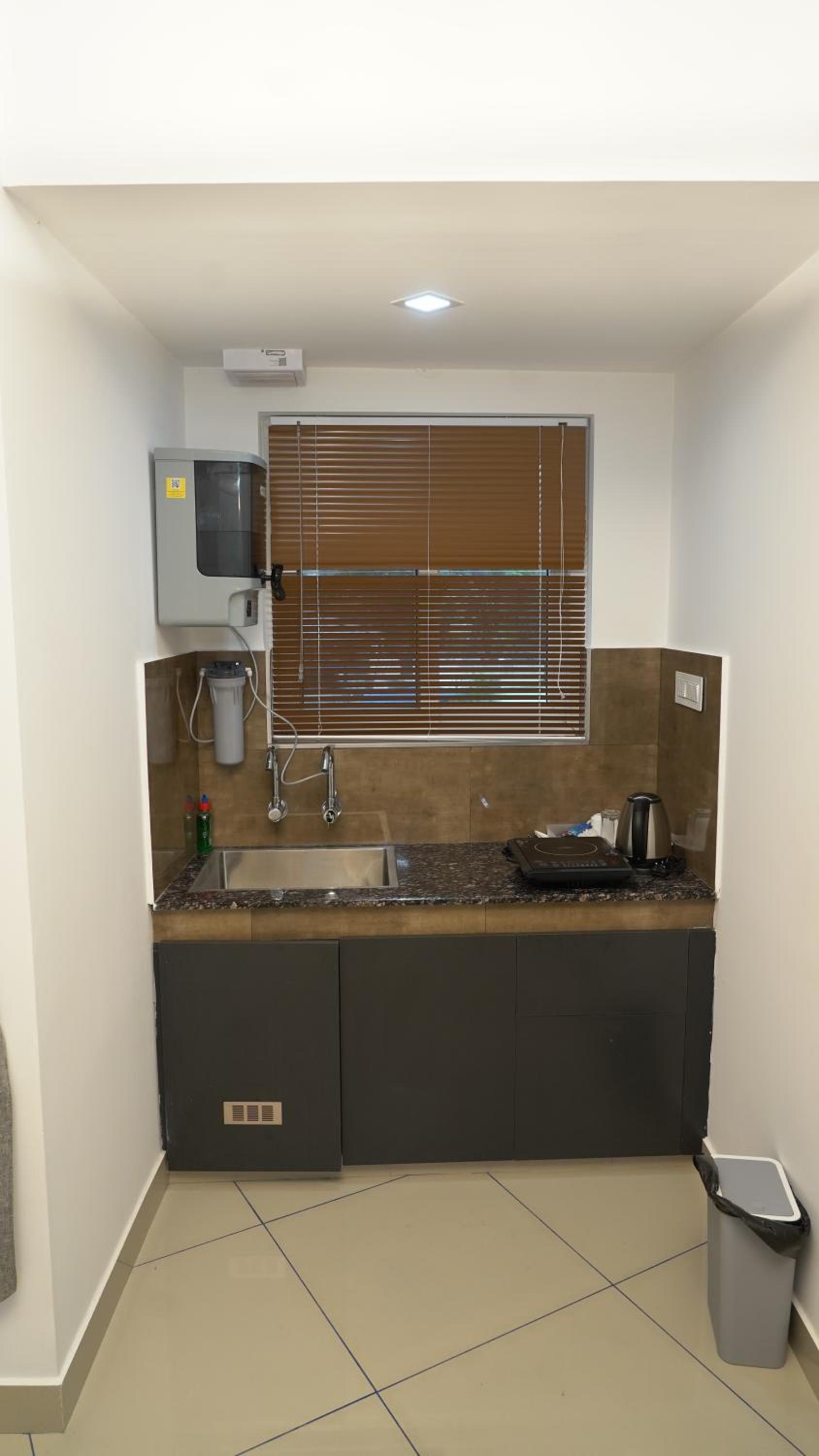 One-Bedroom Apartment - Photo 9
