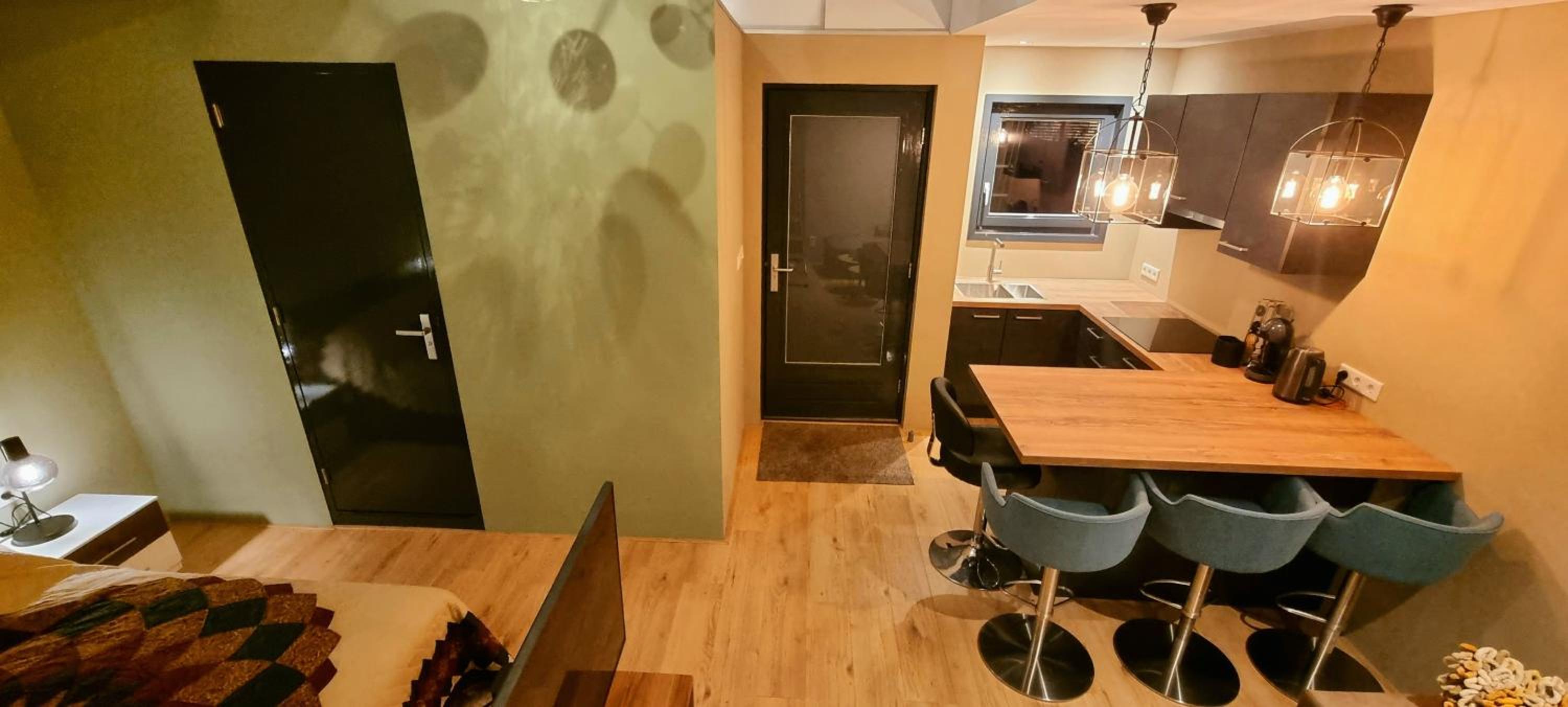 One-Bedroom Apartment - Photo 13
