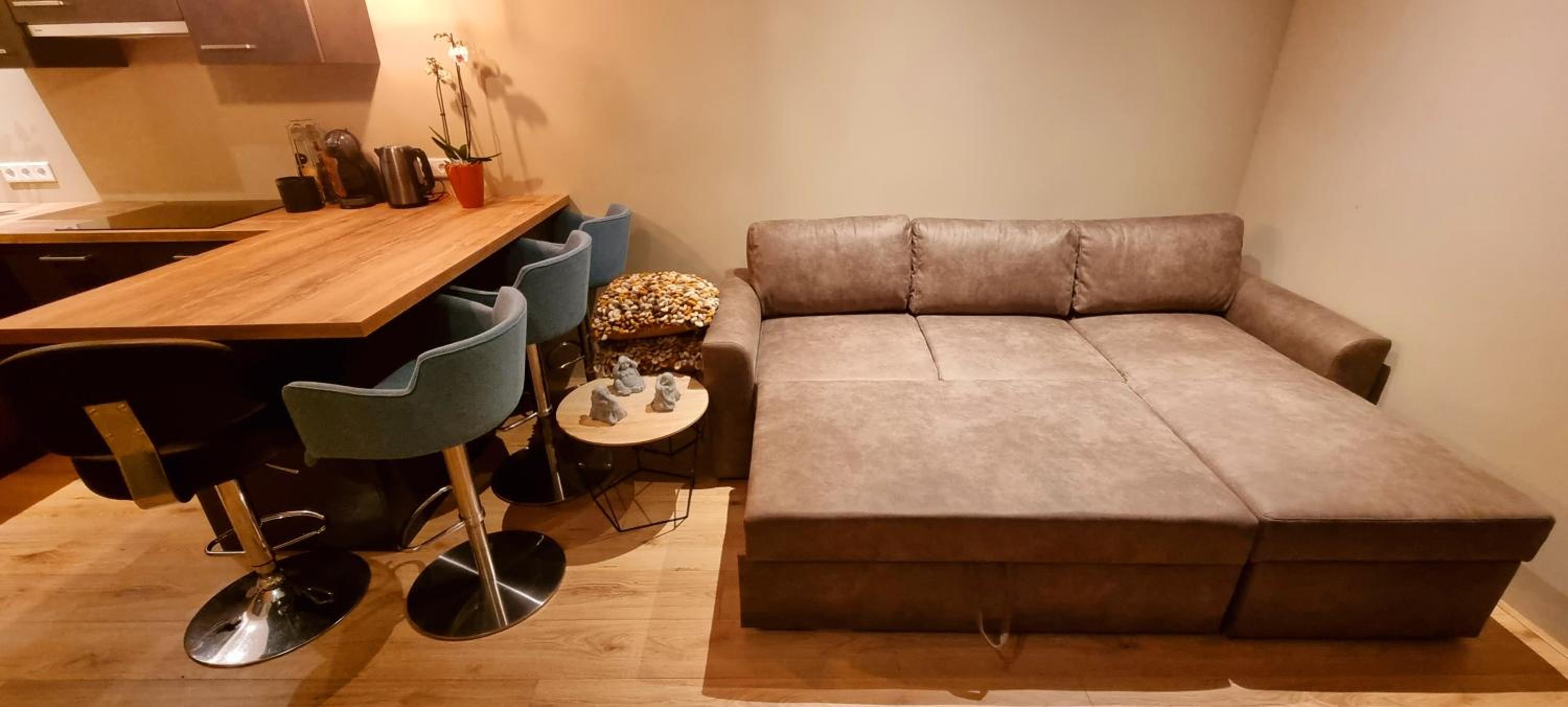 One-Bedroom Apartment - Photo 16