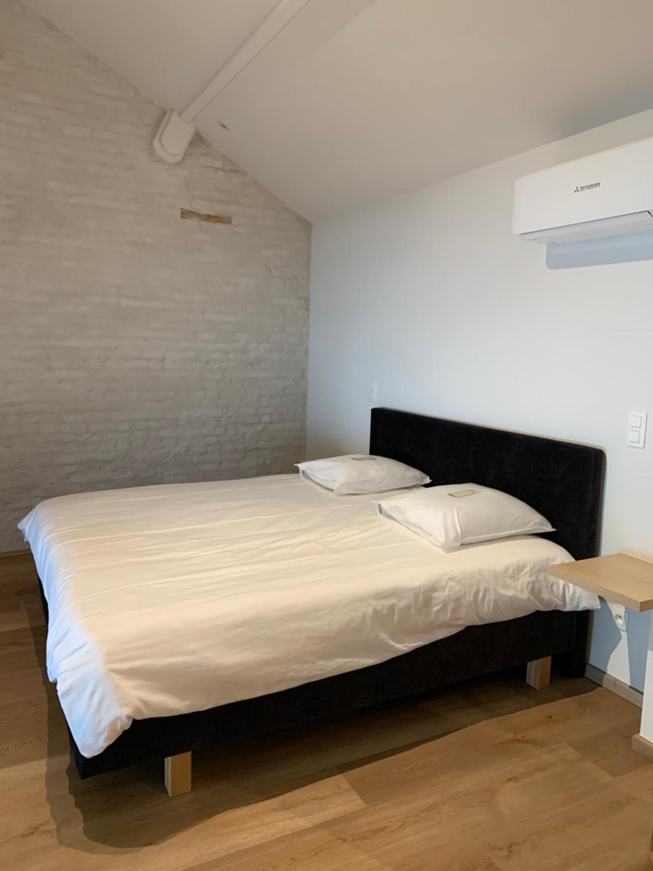 Deluxe Room - Photo 5
