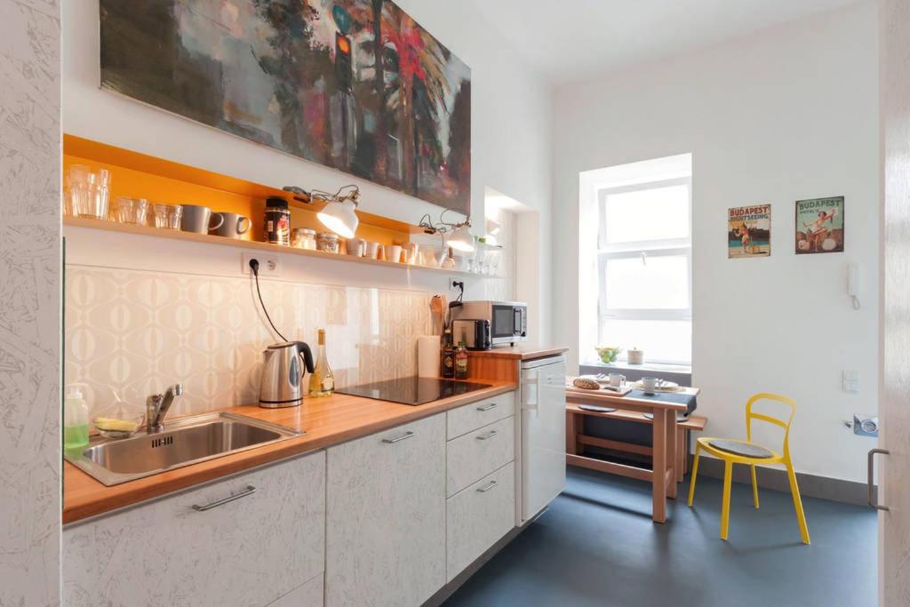 One-Bedroom Apartment - Photo 28