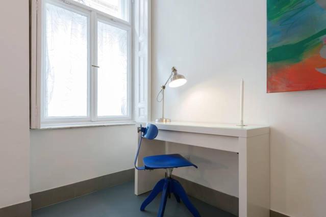 One-Bedroom Apartment - Photo 37