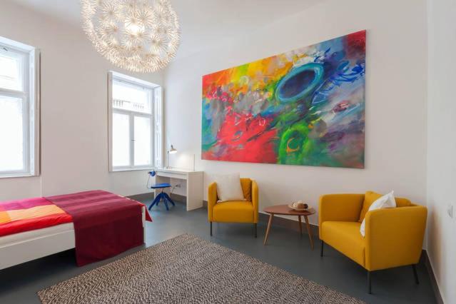 One-Bedroom Apartment - Photo 38