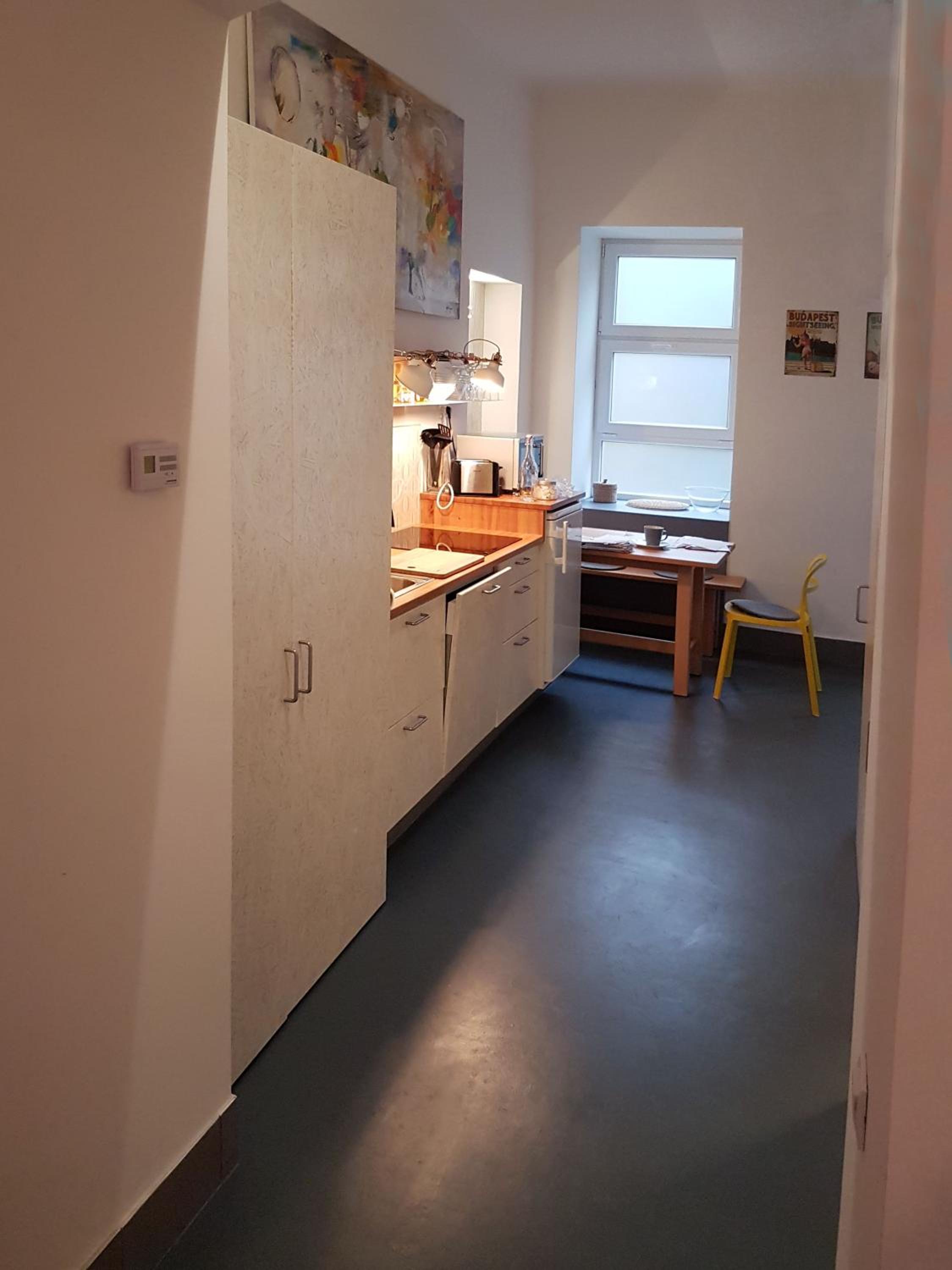 One-Bedroom Apartment - Photo 27