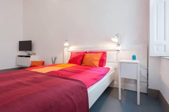 One-Bedroom Apartment - Photo 22