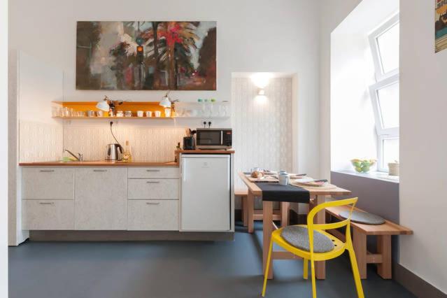 One-Bedroom Apartment - Photo 17