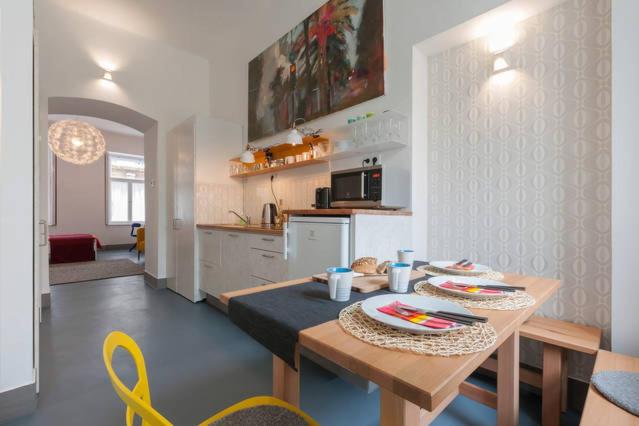 One-Bedroom Apartment - Photo 15