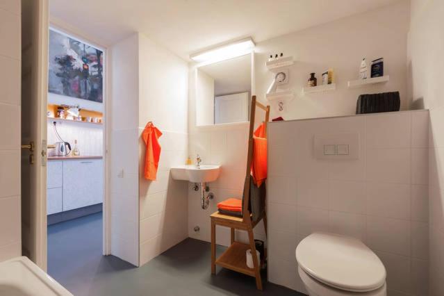 One-Bedroom Apartment - Photo 16