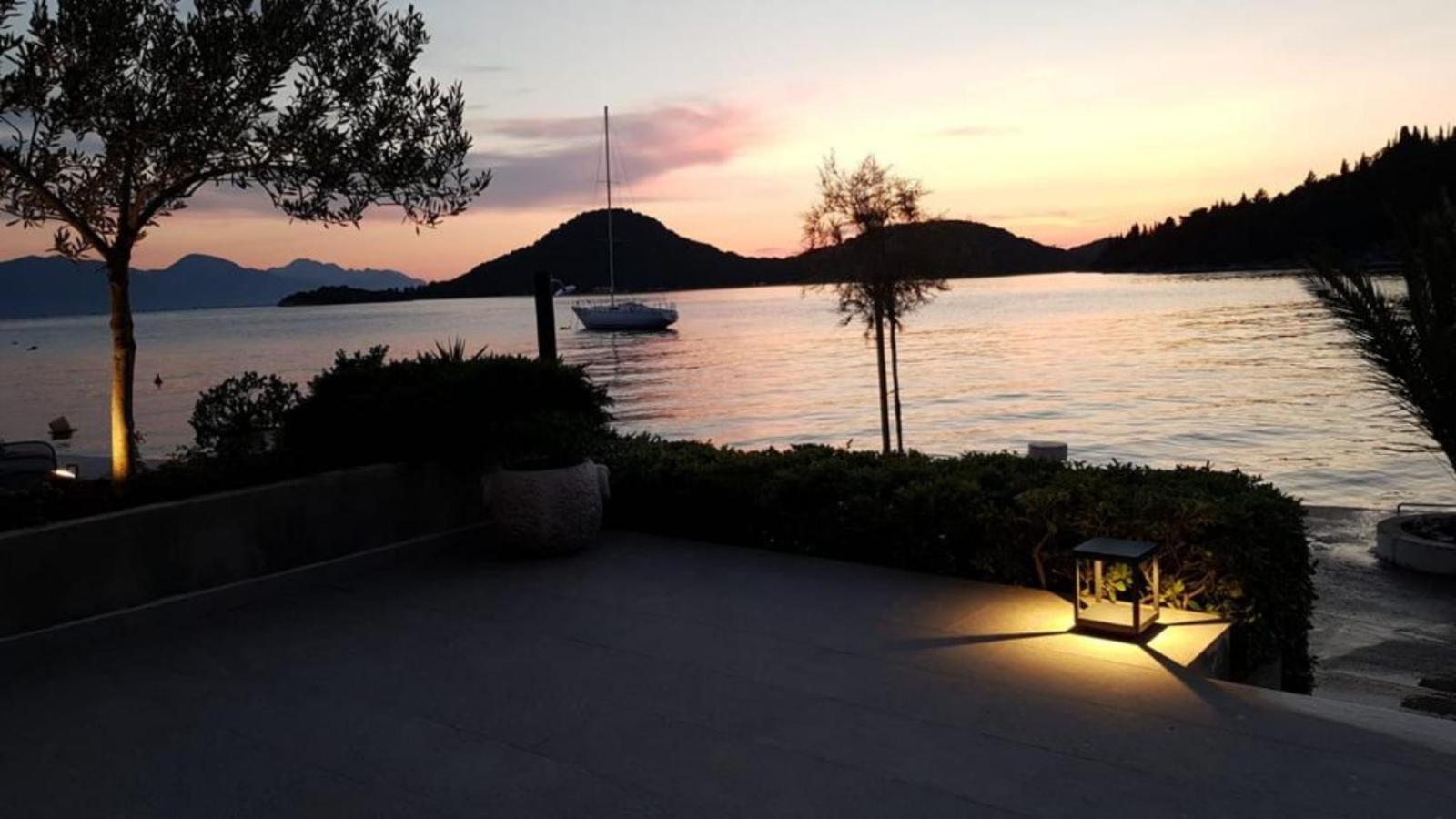 Apartment with Sea View photo 2