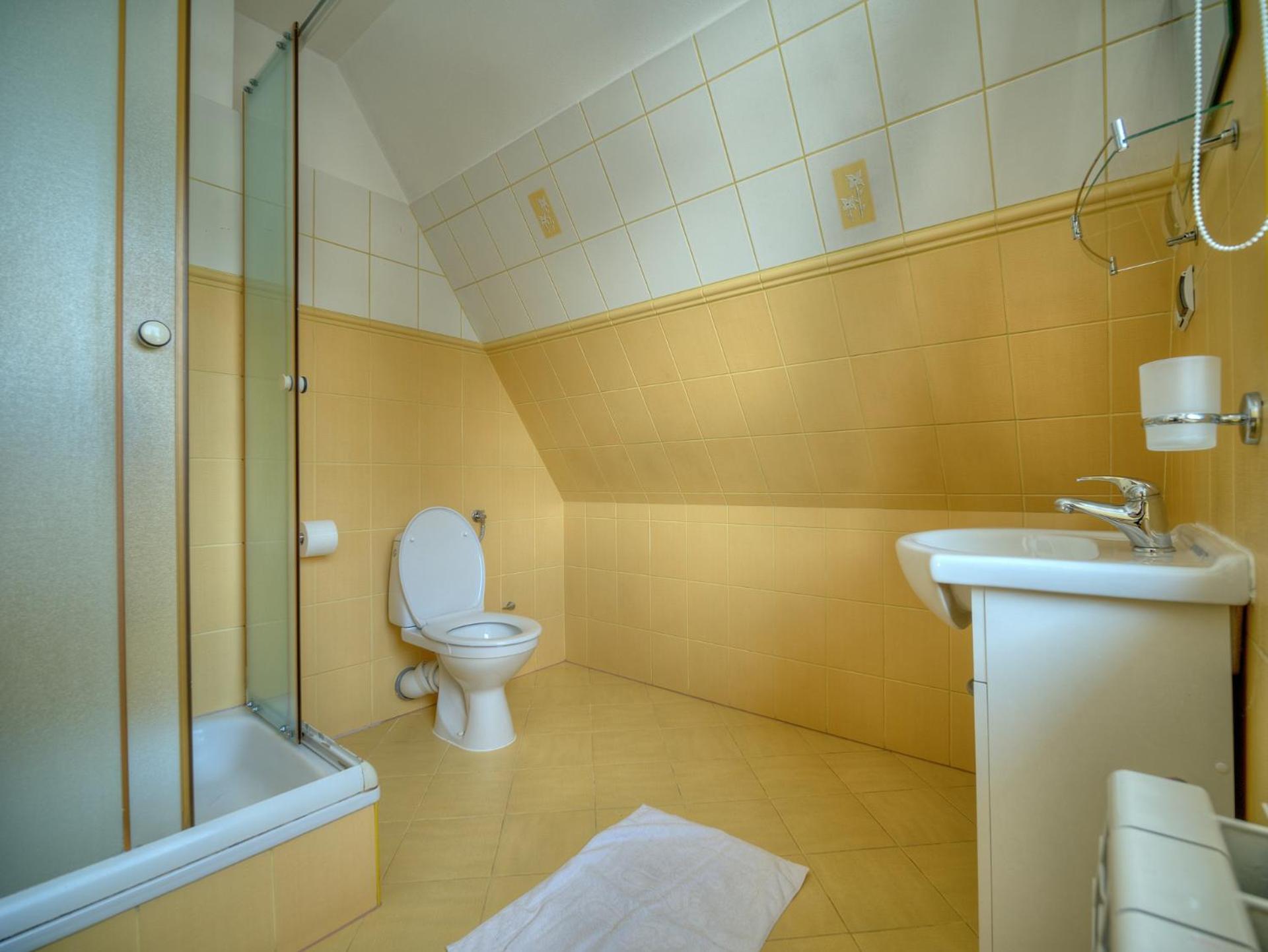 Quadruple Room photo 3