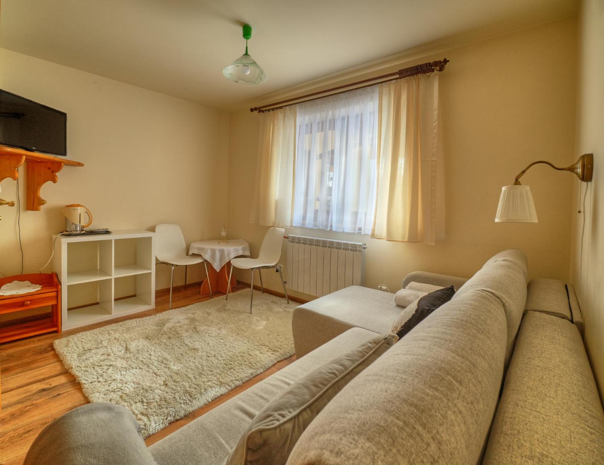 Small Single Room photo 3