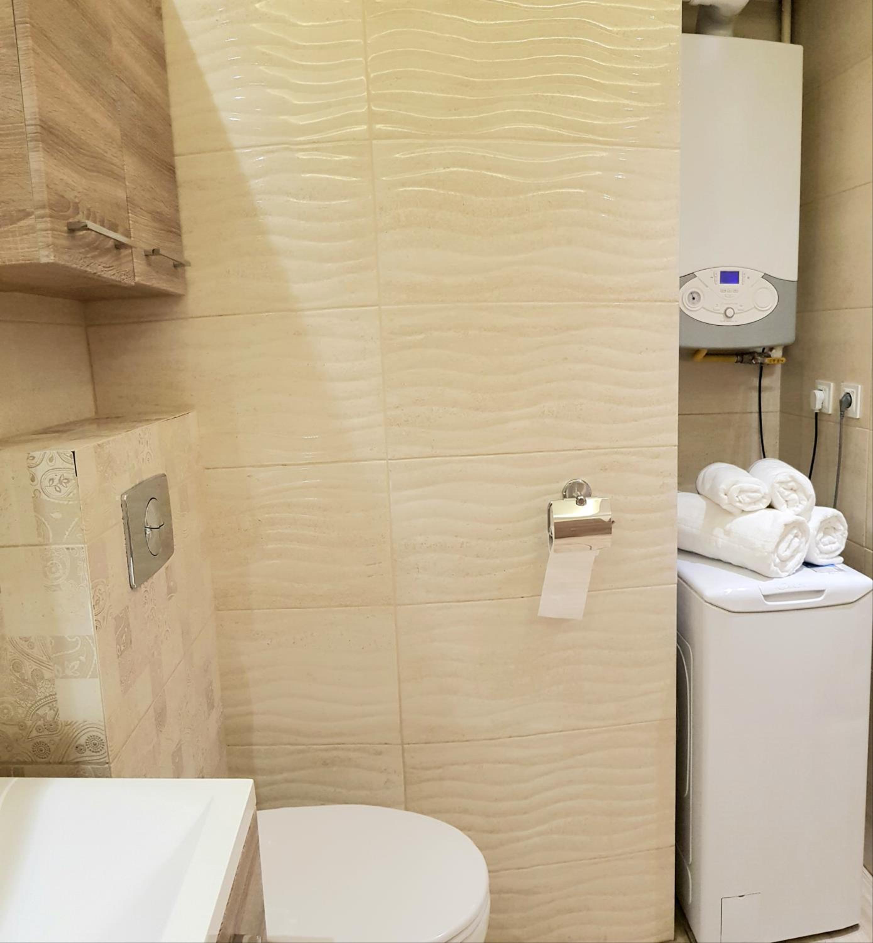Apartment - Photo 2