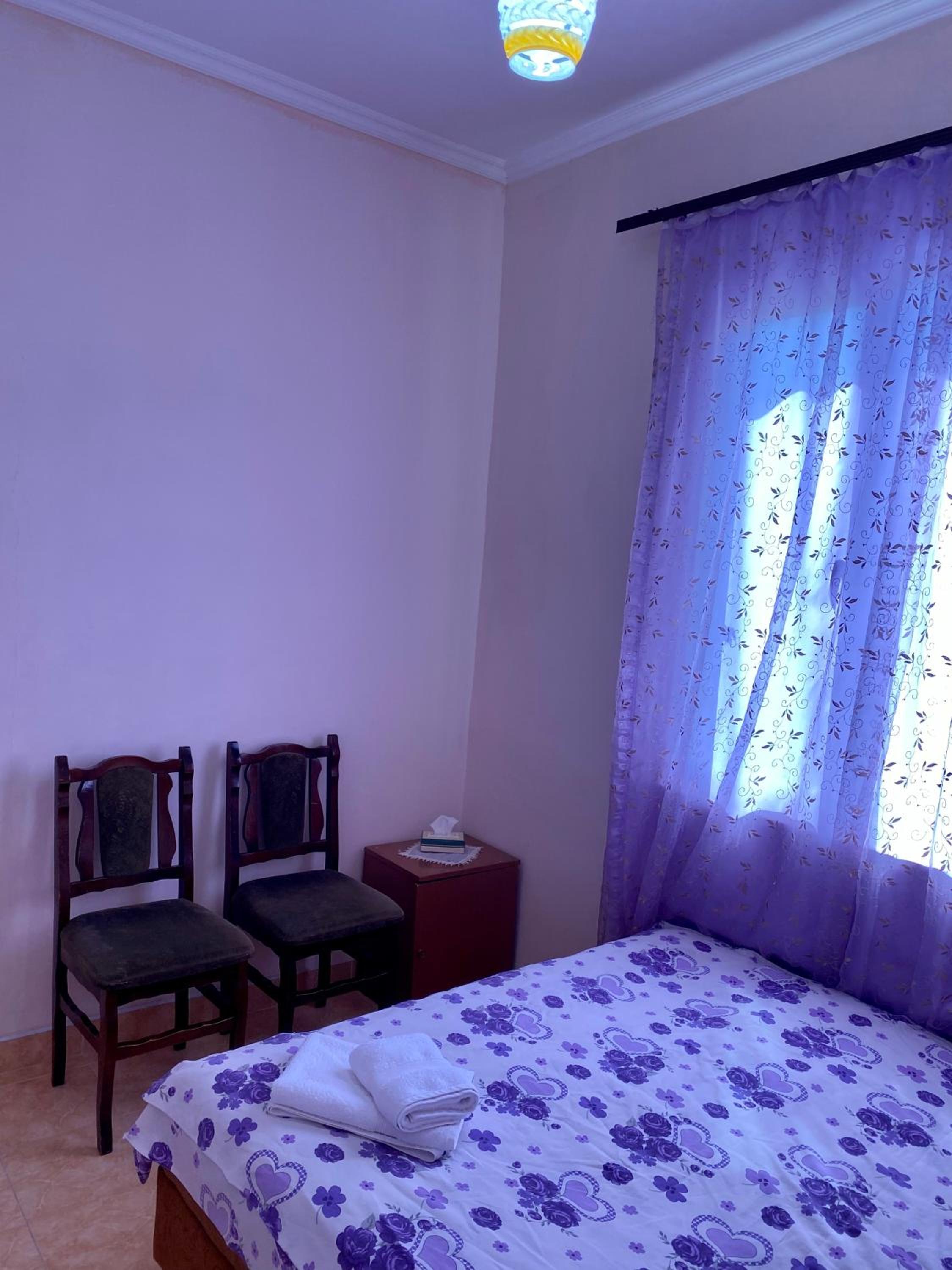 Single Room with Bathroom photo 2