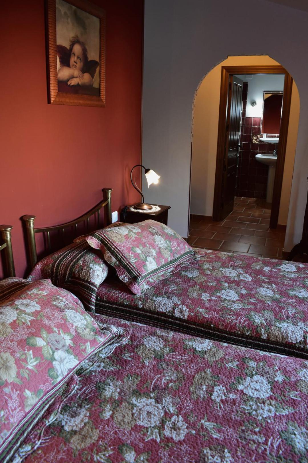 Four-Bedroom House - Photo 12