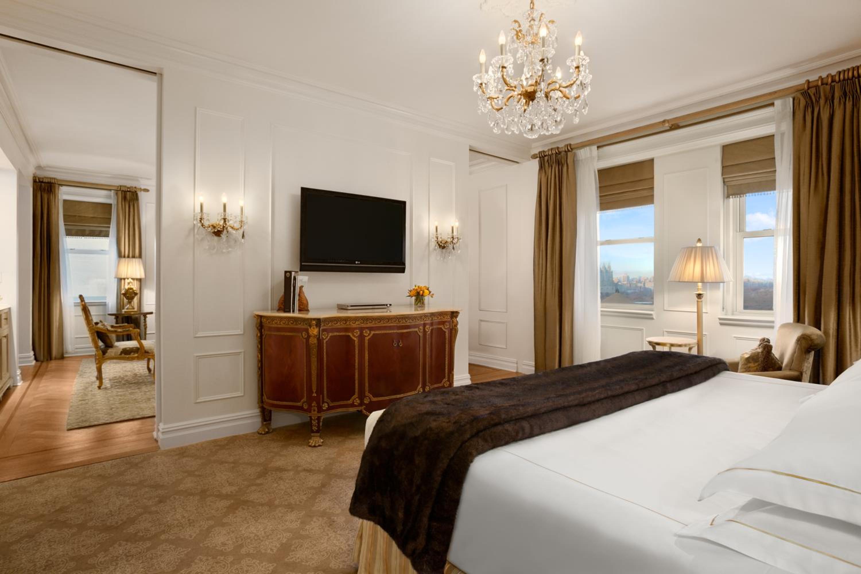 Plaza Room