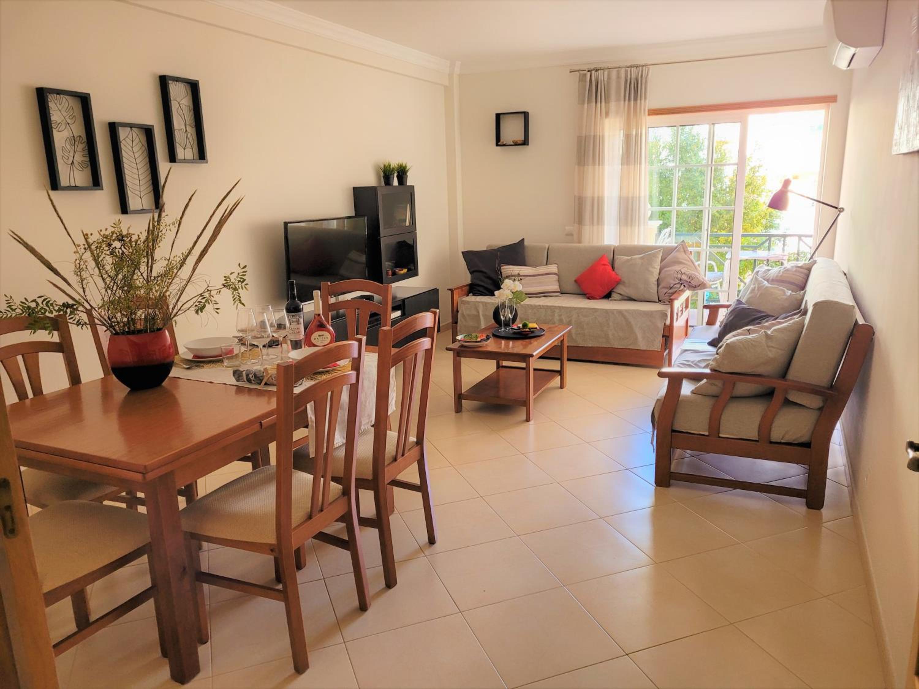 Two-Bedroom Apartment - Photo 31