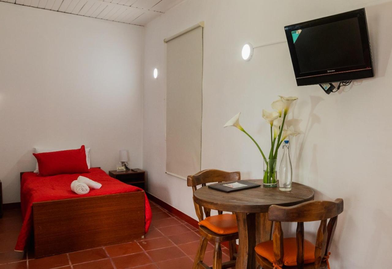 Double Room with Two Double Beds photo 2