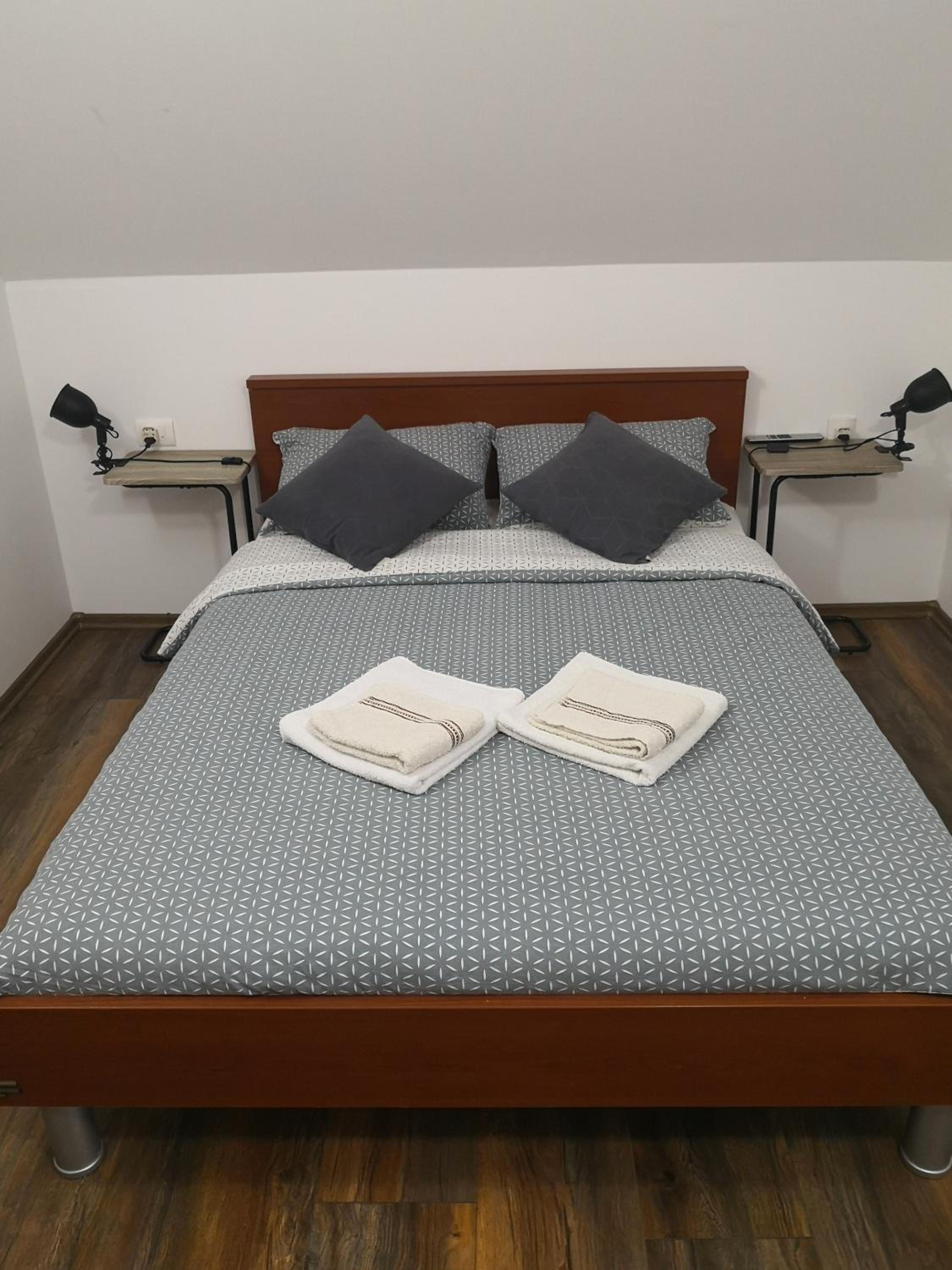 Double Room - Photo 4