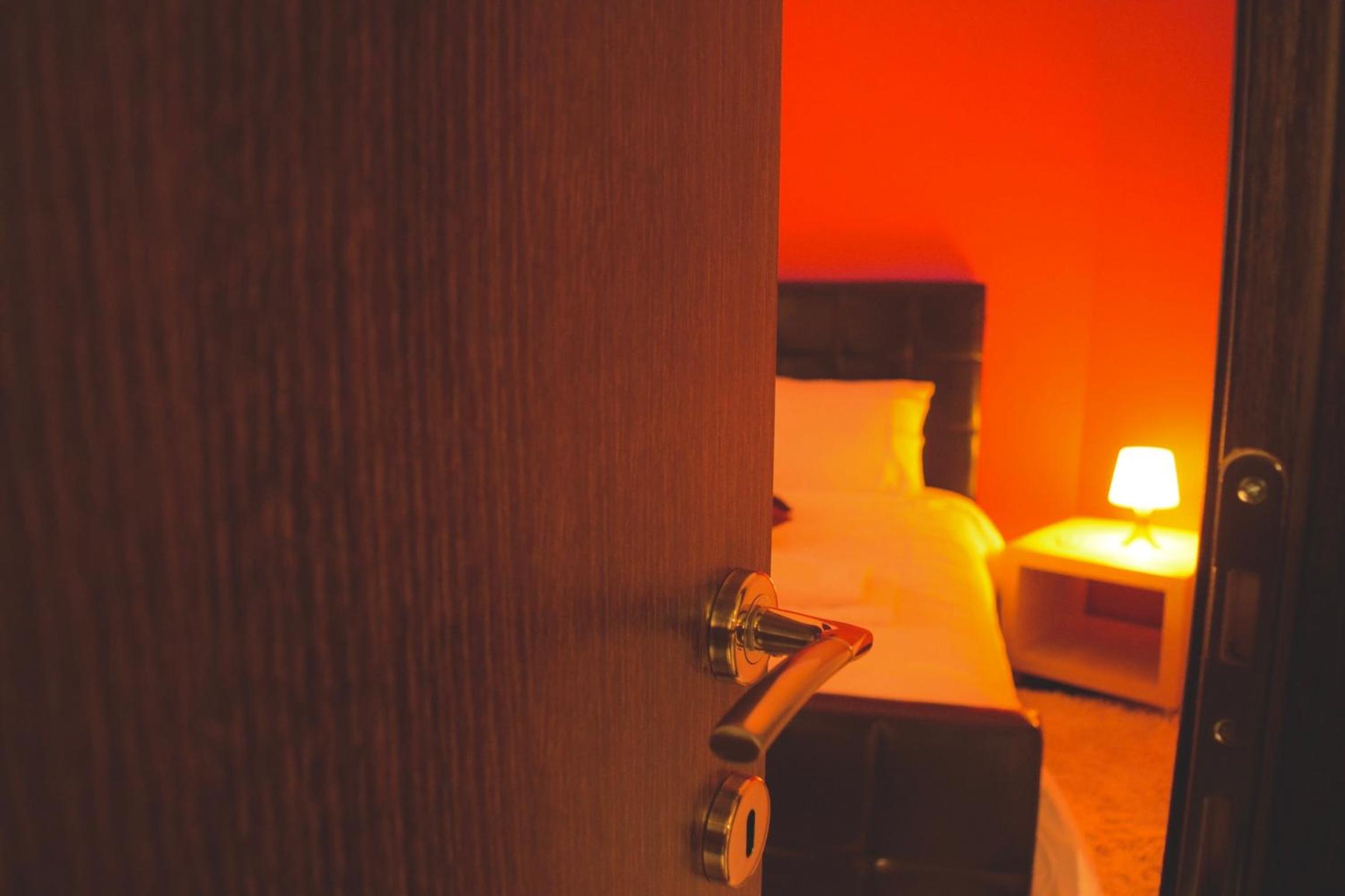 One-Bedroom Apartment - Photo 28