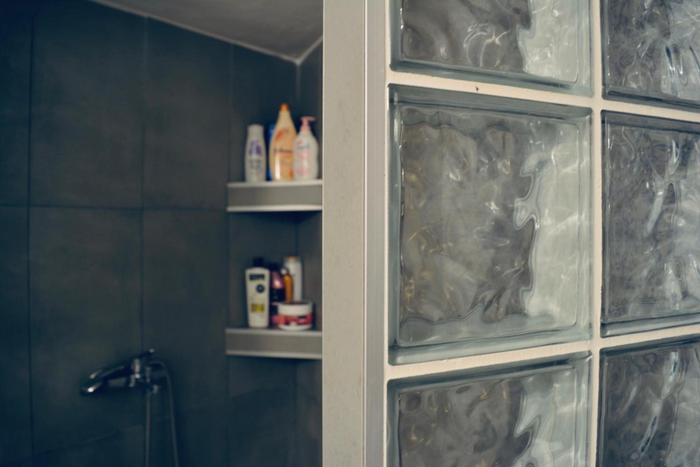 One-Bedroom Apartment - Photo 15