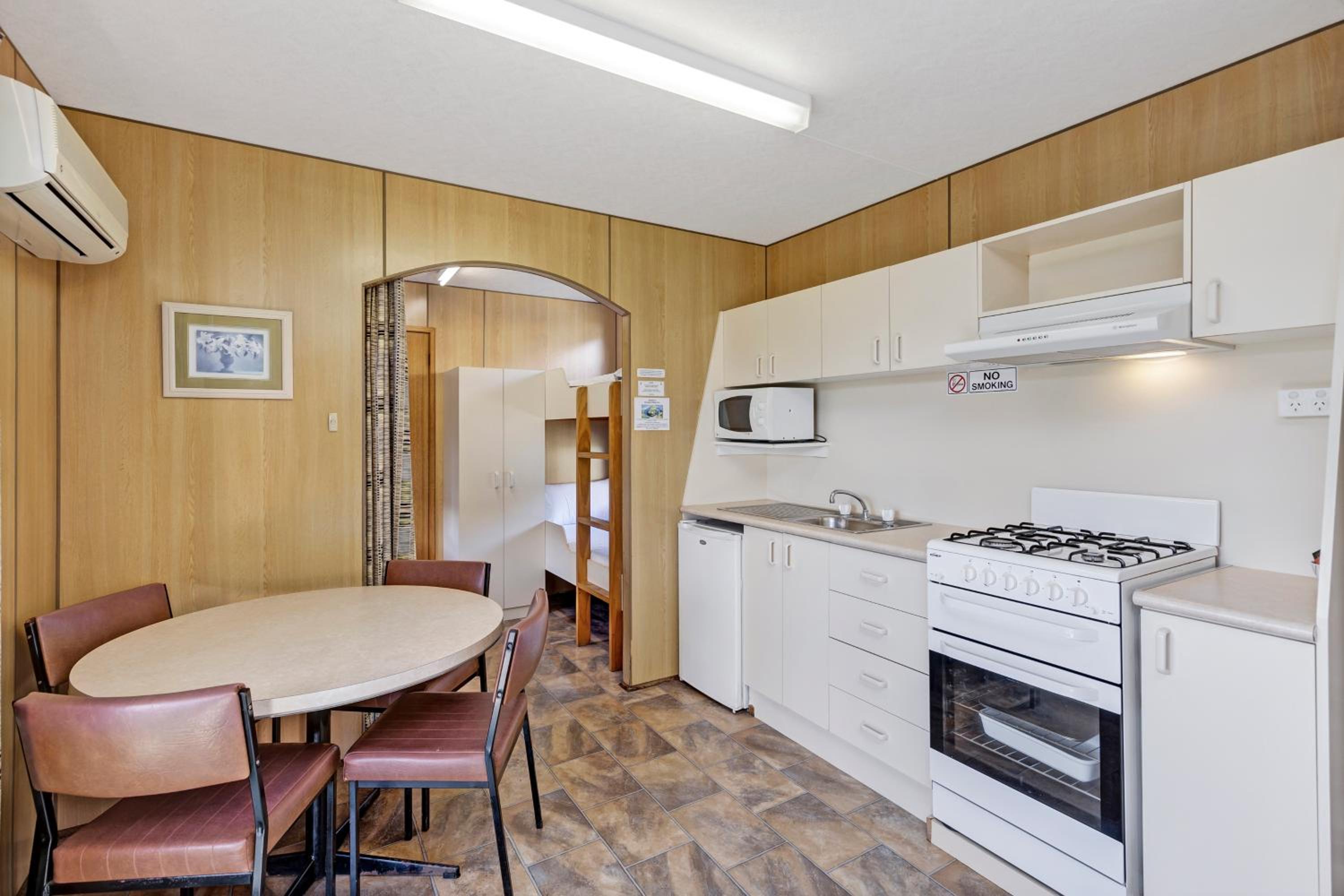 Standard Family Room - Photo 3