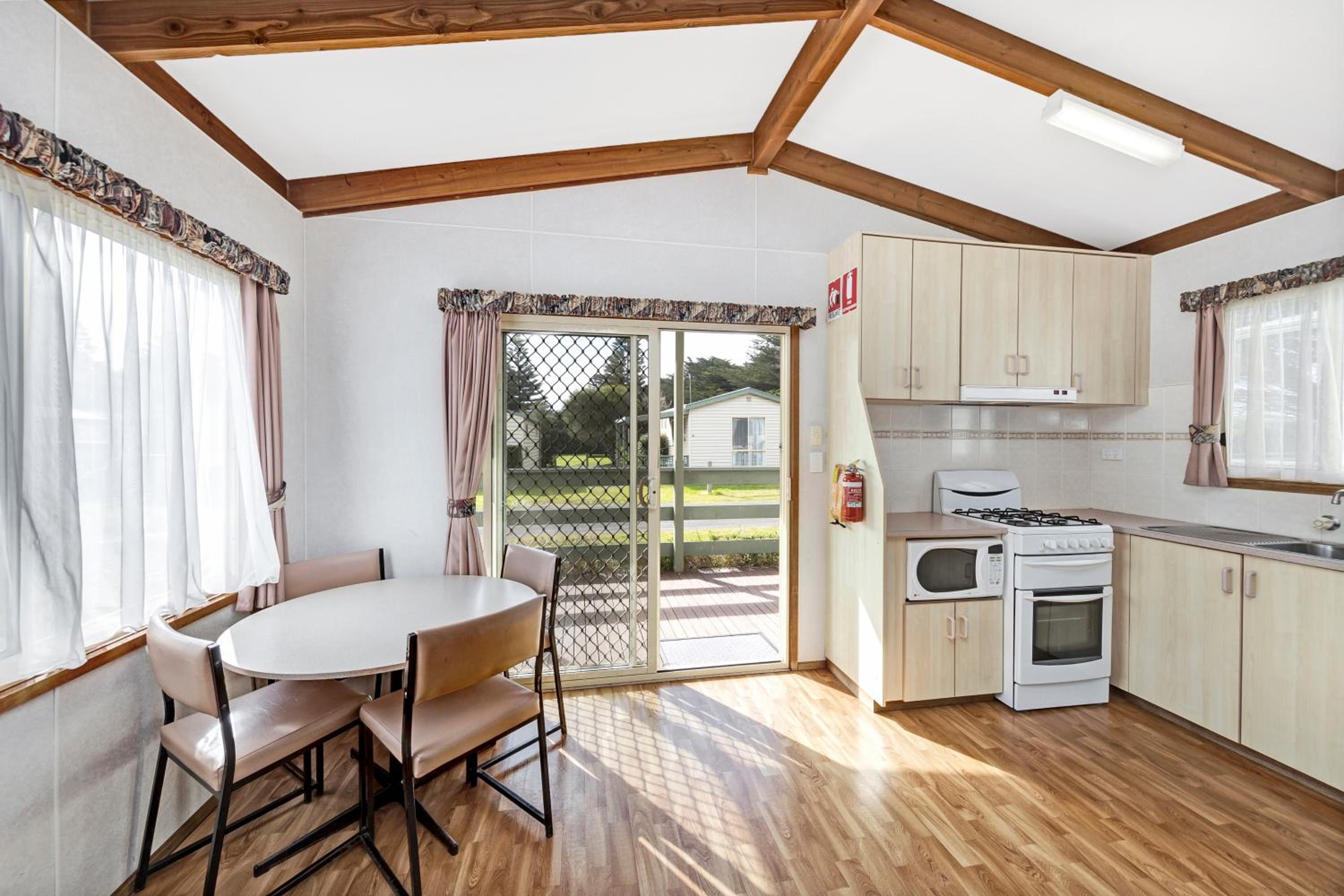Family Room with Sea View - Photo 4