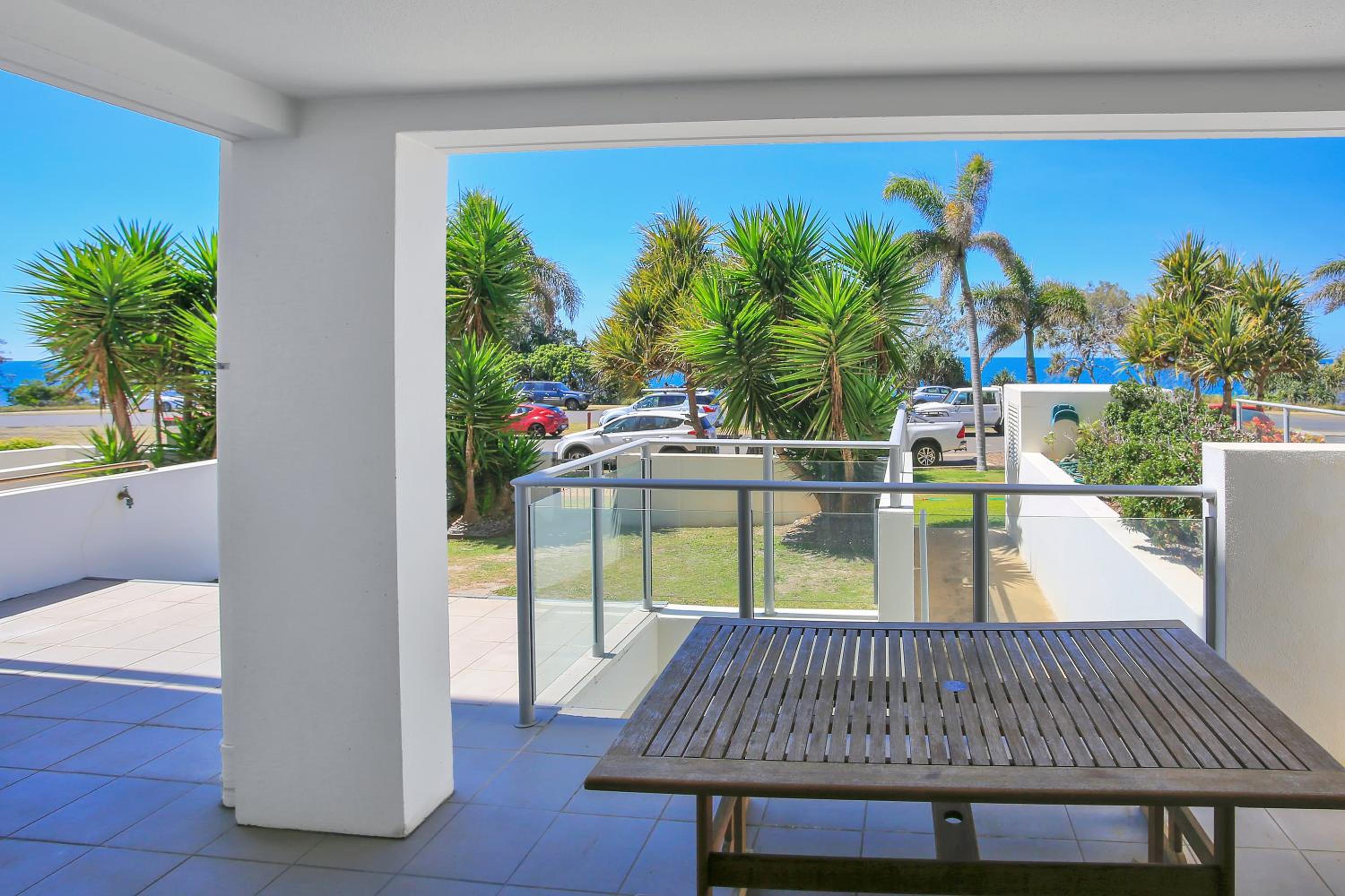 Two-Bedroom Apartment with Ocean View - Photo 6