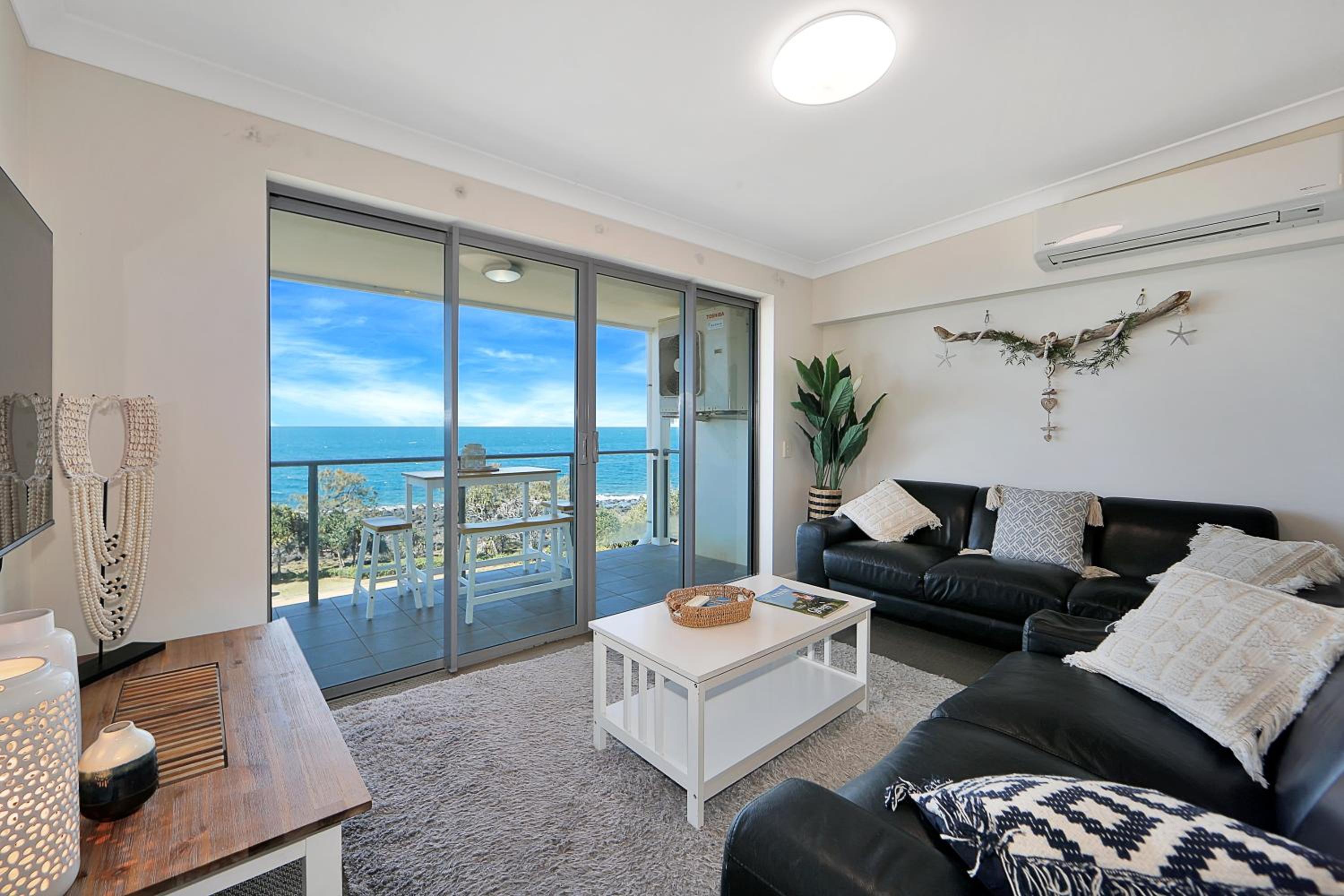 Executive Two-Bedroom Apartment - Photo 6