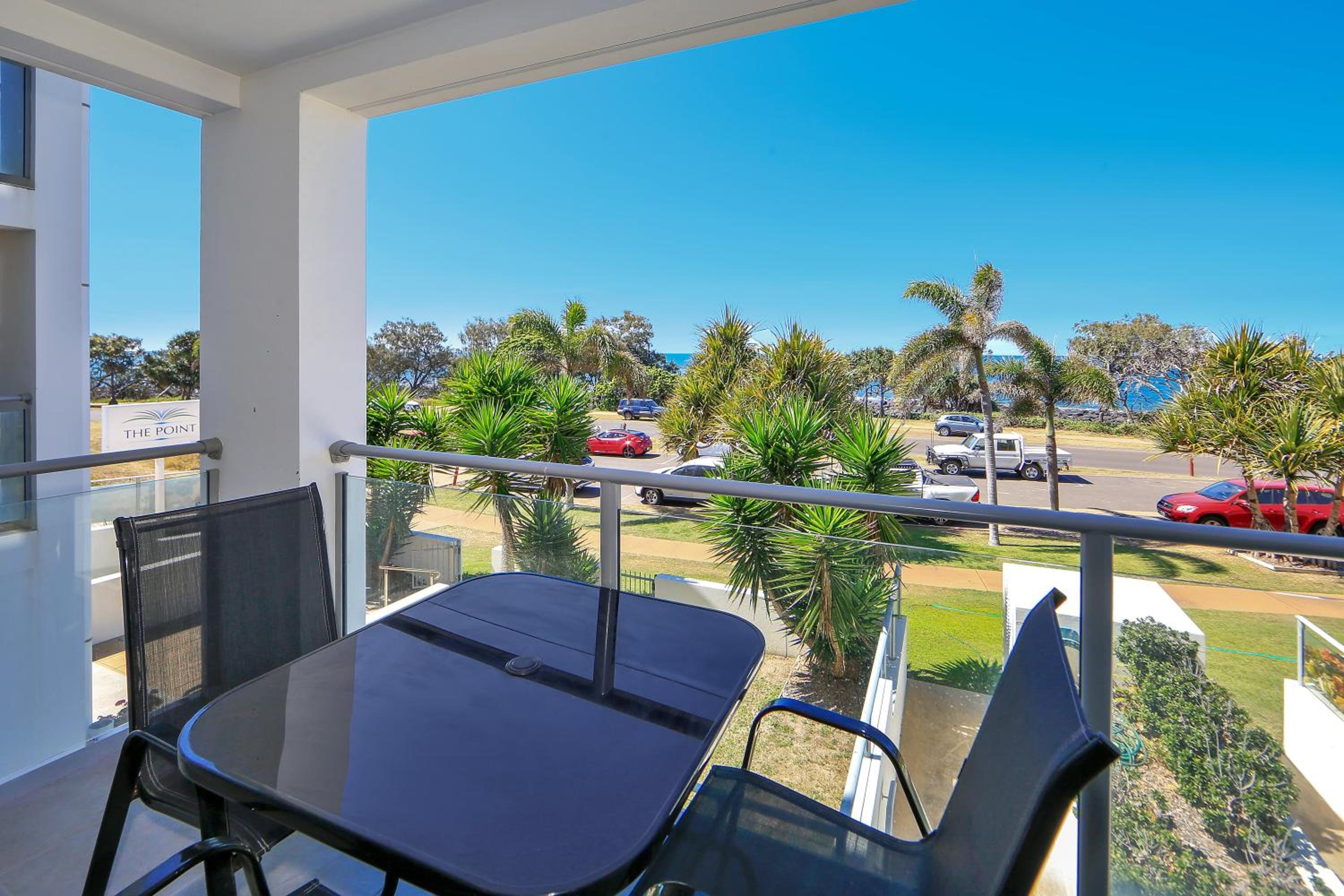 Three-Bedroom Apartment with Ocean View photo 2