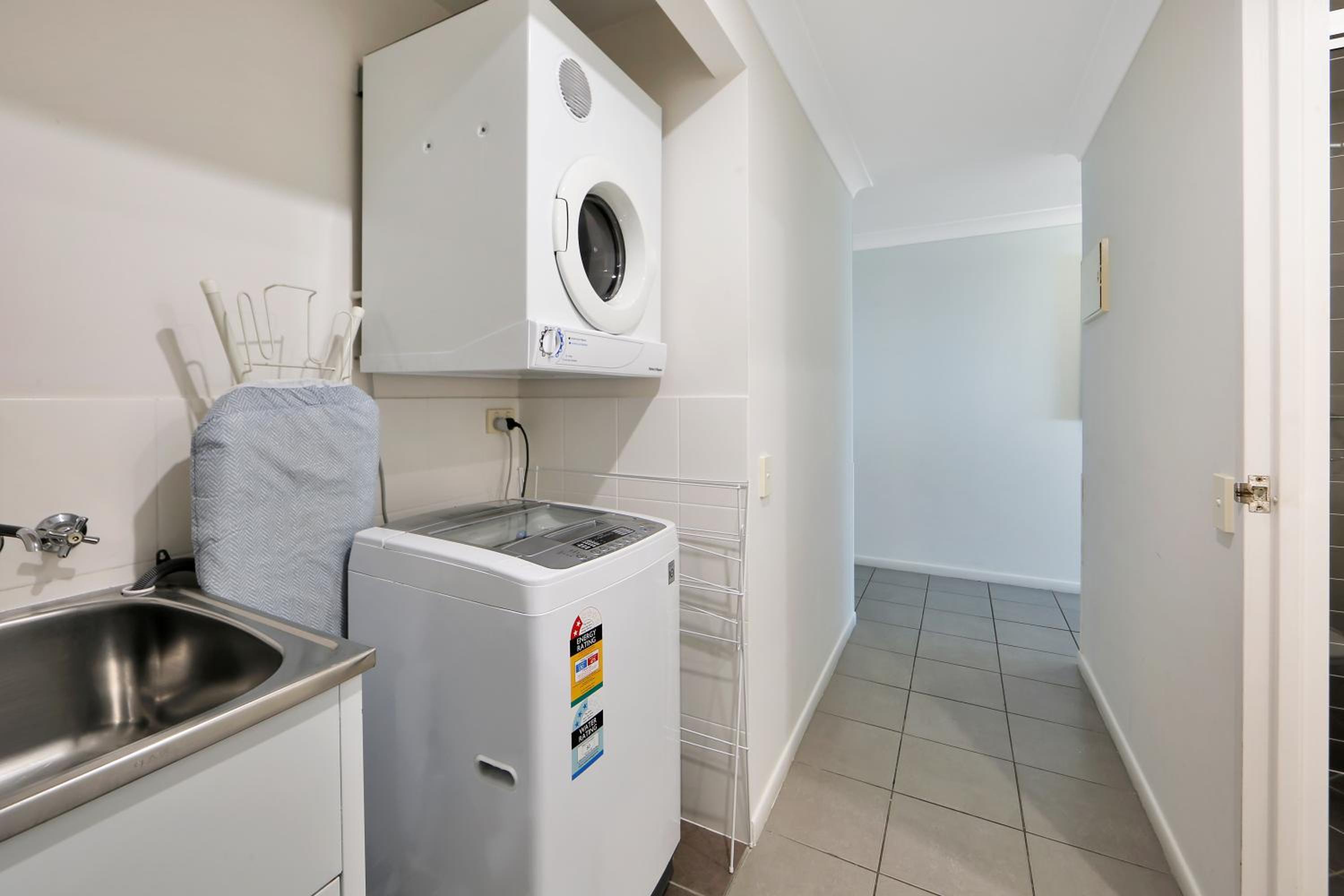 Three-Bedroom Apartment with Ocean View photo 3
